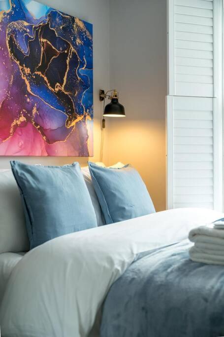 Luxury 6 Bedroom House In Star Street * Londra