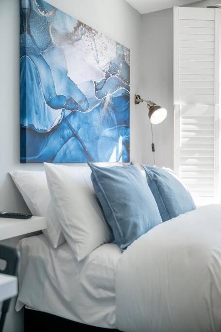 Luxury 6 Bedroom House In Star Street * Londra