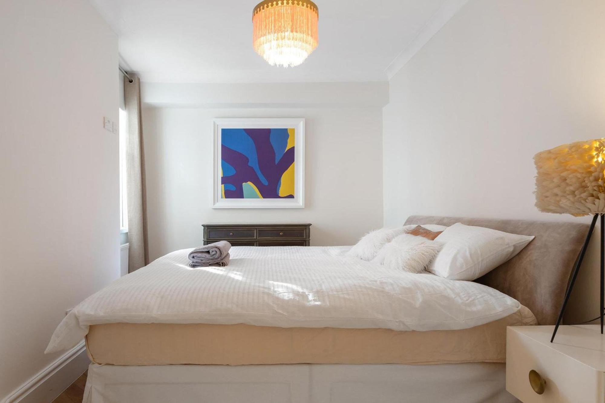 Stylish Kensington Courtyard London