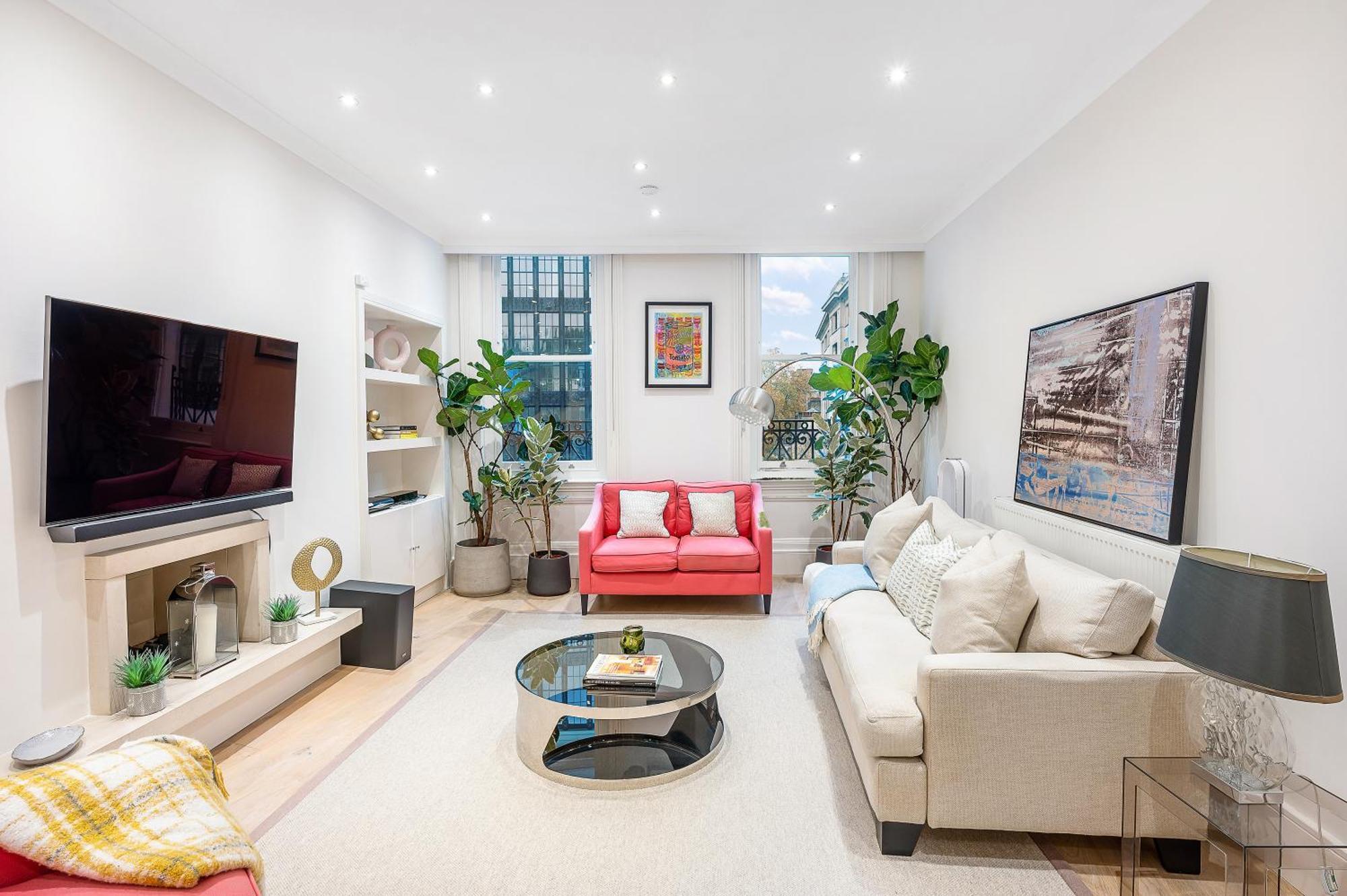 Casa Italia Near Hyde Park & Kensington High Street - Wifi & Washing Machine - Free Luggage Storage Available Nearby Londen