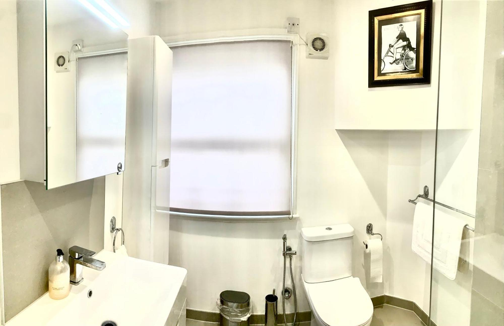 Beautiful 1 Bed Mayfair England Londres