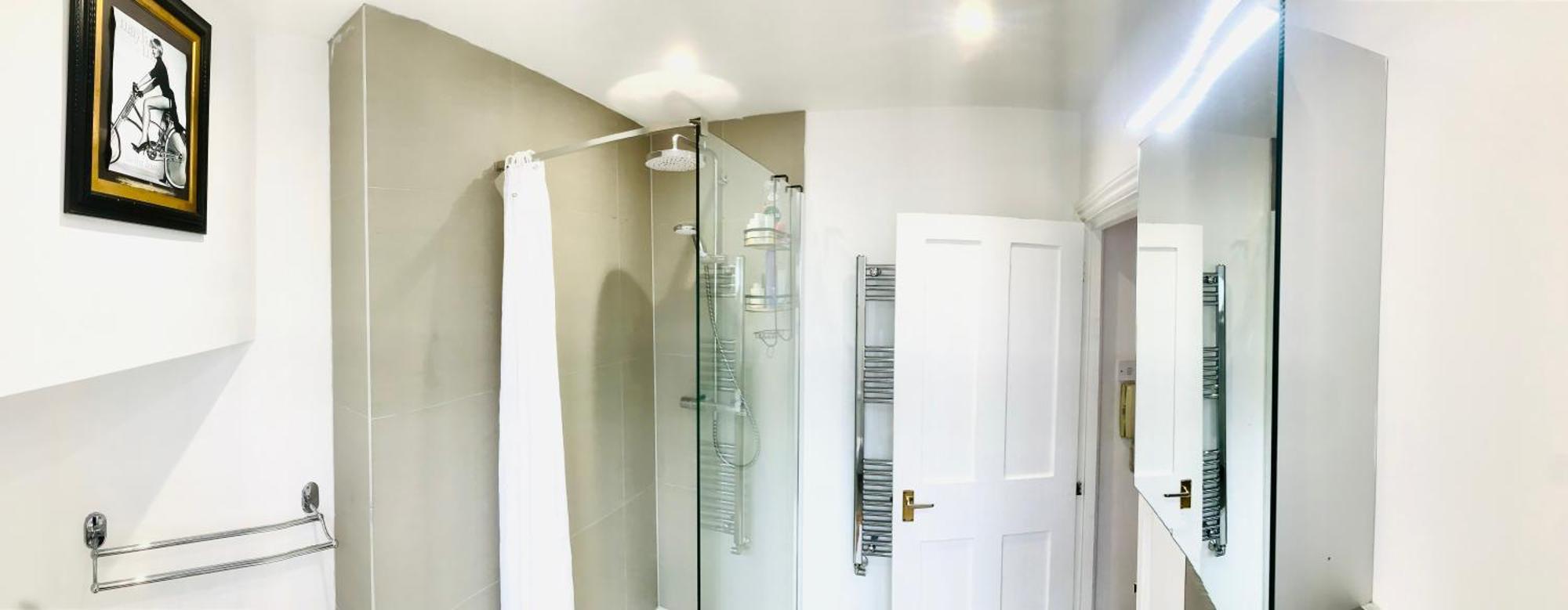 Beautiful 1 Bed Mayfair England Londres