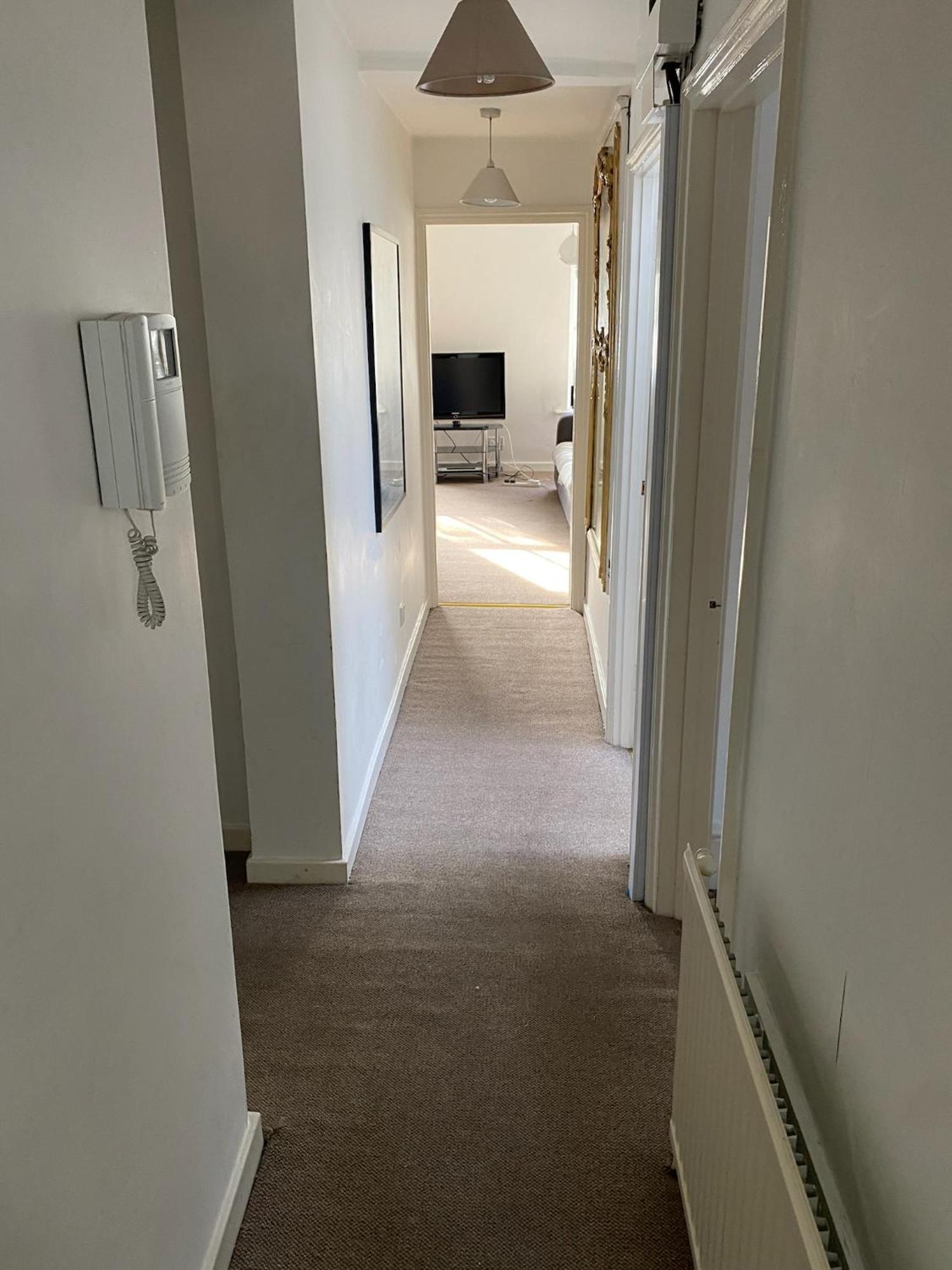 3 Bedroom Top Floor Kensington