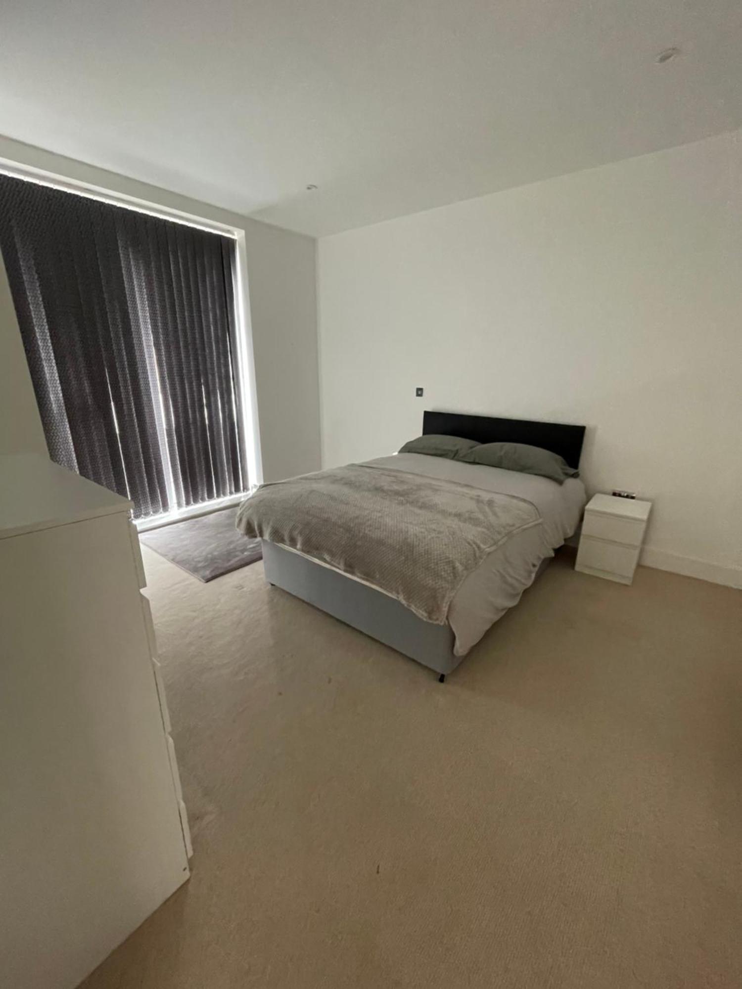 Apartment Luxury Floor Penthouse Near Heathrow *