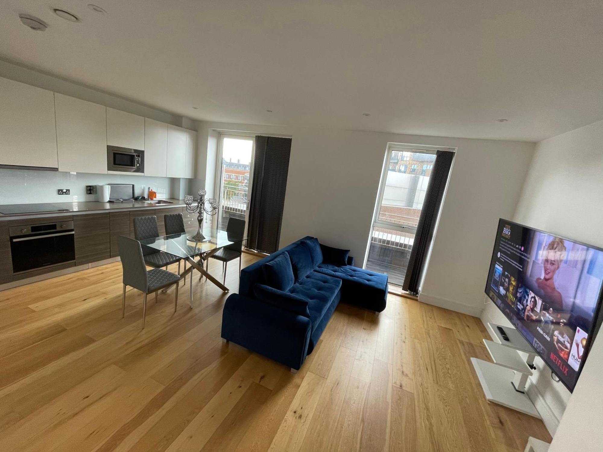 Apartment Luxury Floor Penthouse Near Heathrow