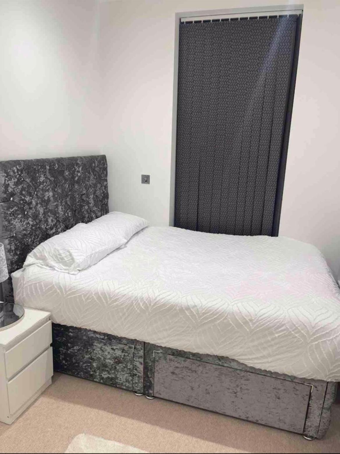 Apartment Luxury Floor Penthouse Near Heathrow