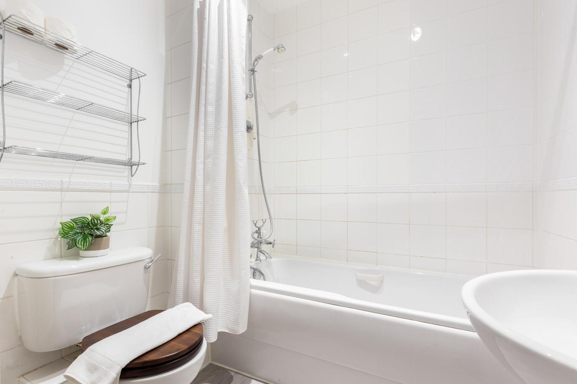 The Haggerston Collection Londra