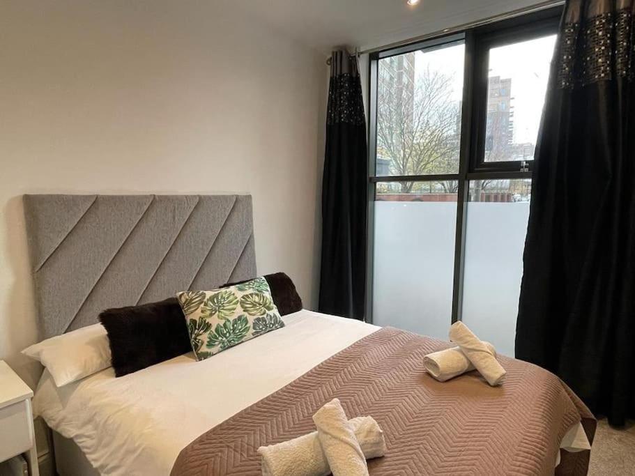 Chic Battersea Retreat Apartment London