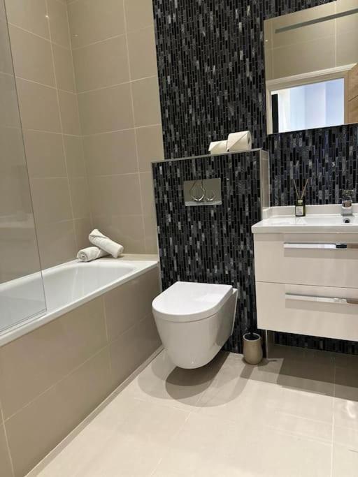 Chic Battersea Retreat London