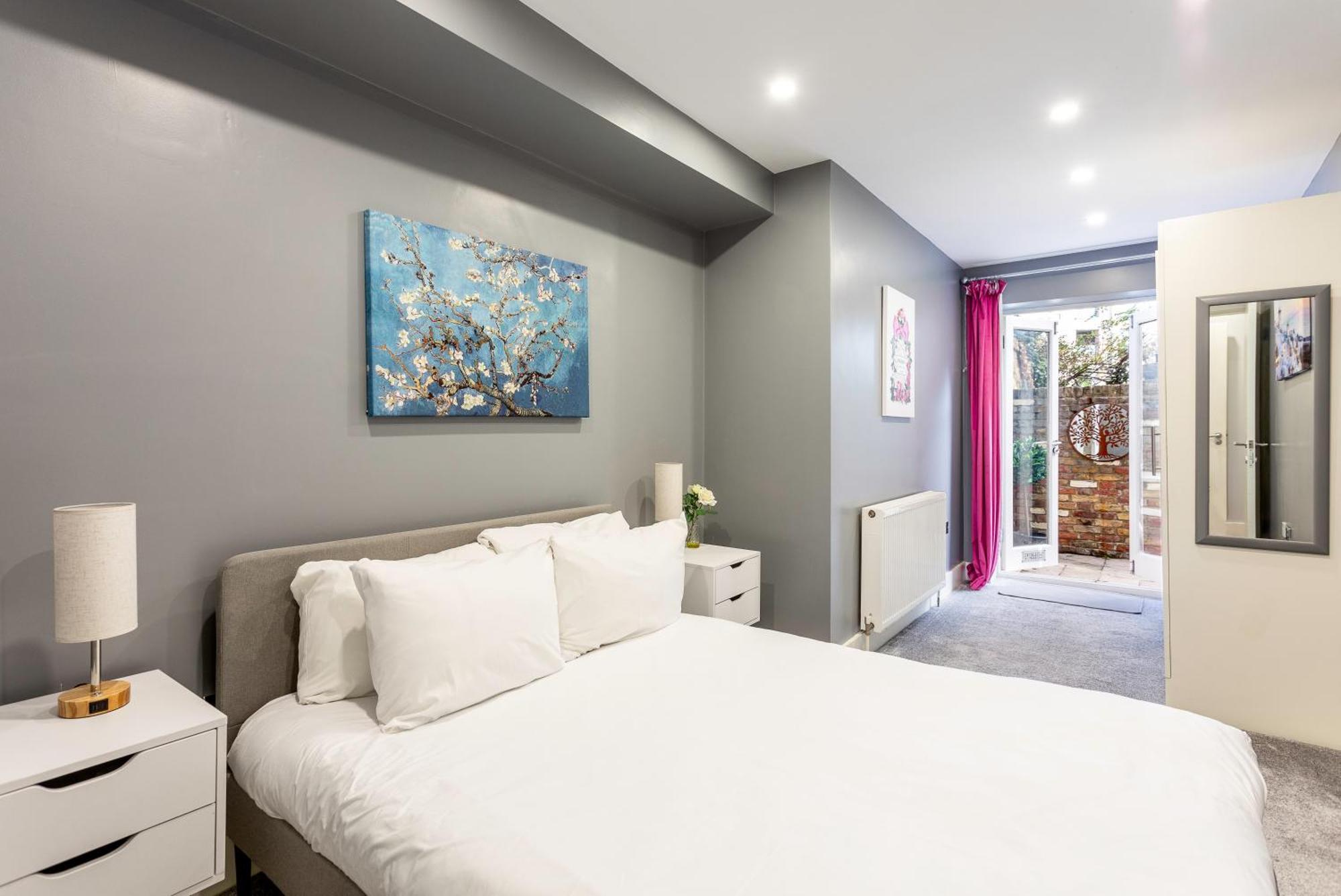 Spacious Clapham Junction London
