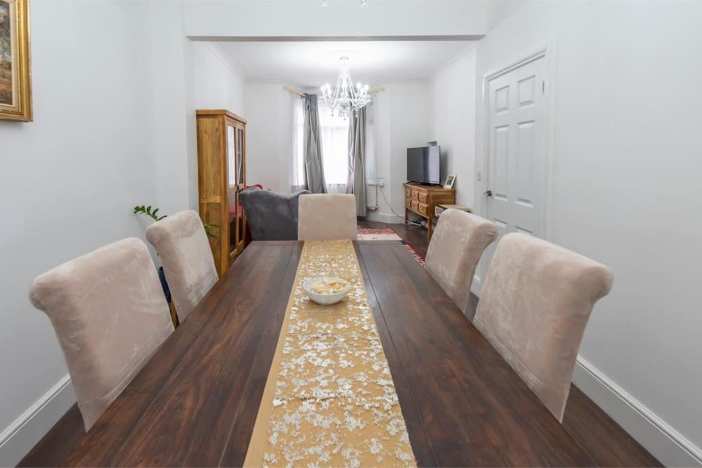 Appartement Stunning 3-bed House