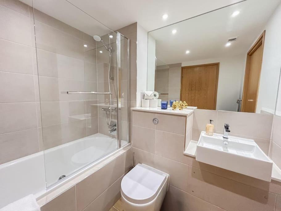 Apartment Stylish 2 Bed With Large Terrace *
