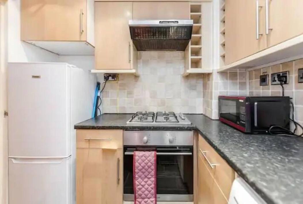 Aplacetostay Apartment, Zone 1 Bond * Londen