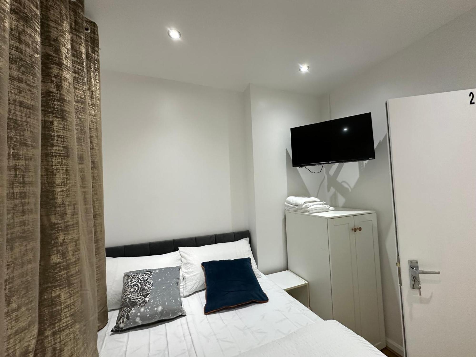 Smart Cosy/small Double In Oakridge Road Bromley Pensionat *