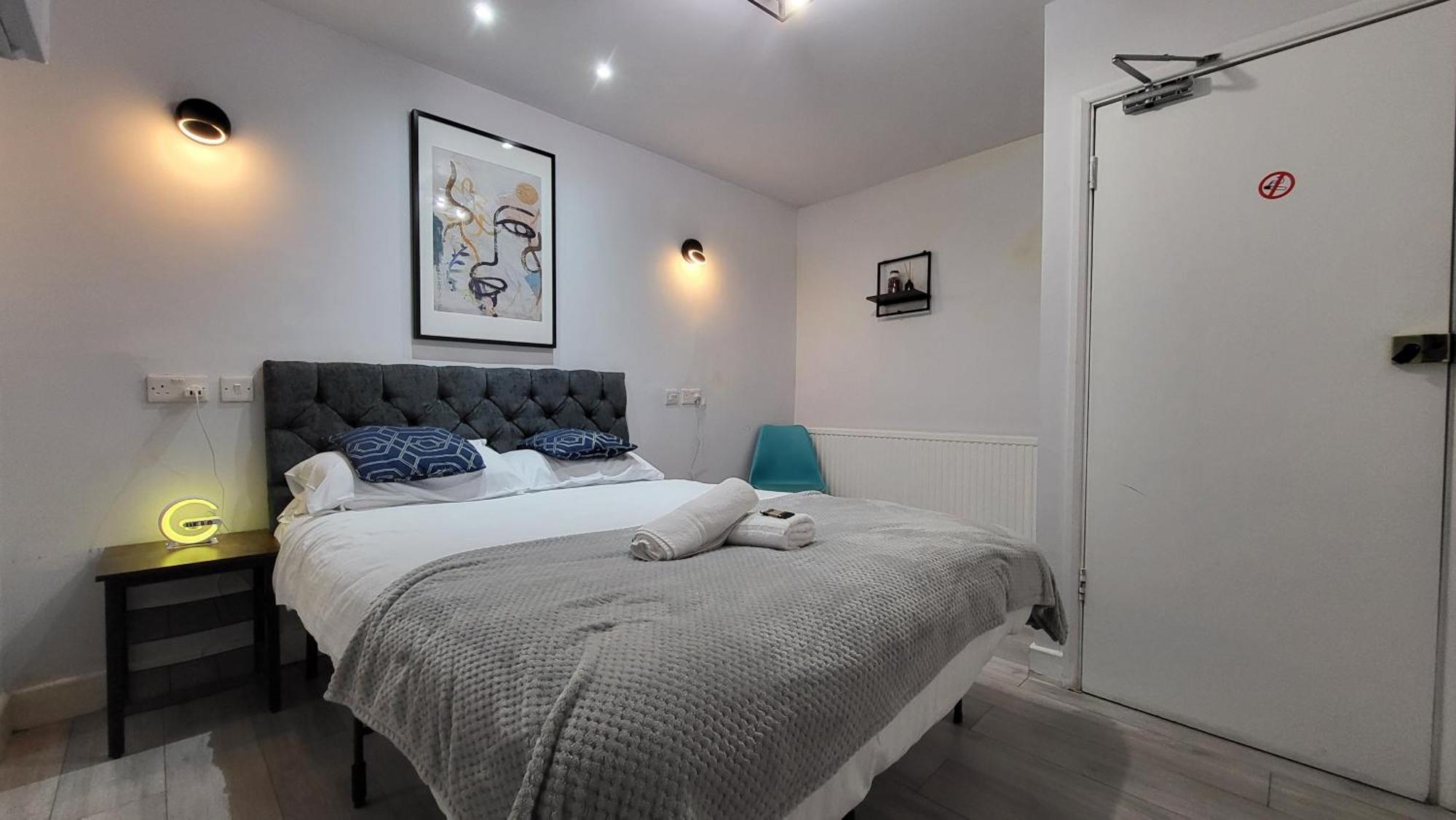 Argyle Square Hotel *