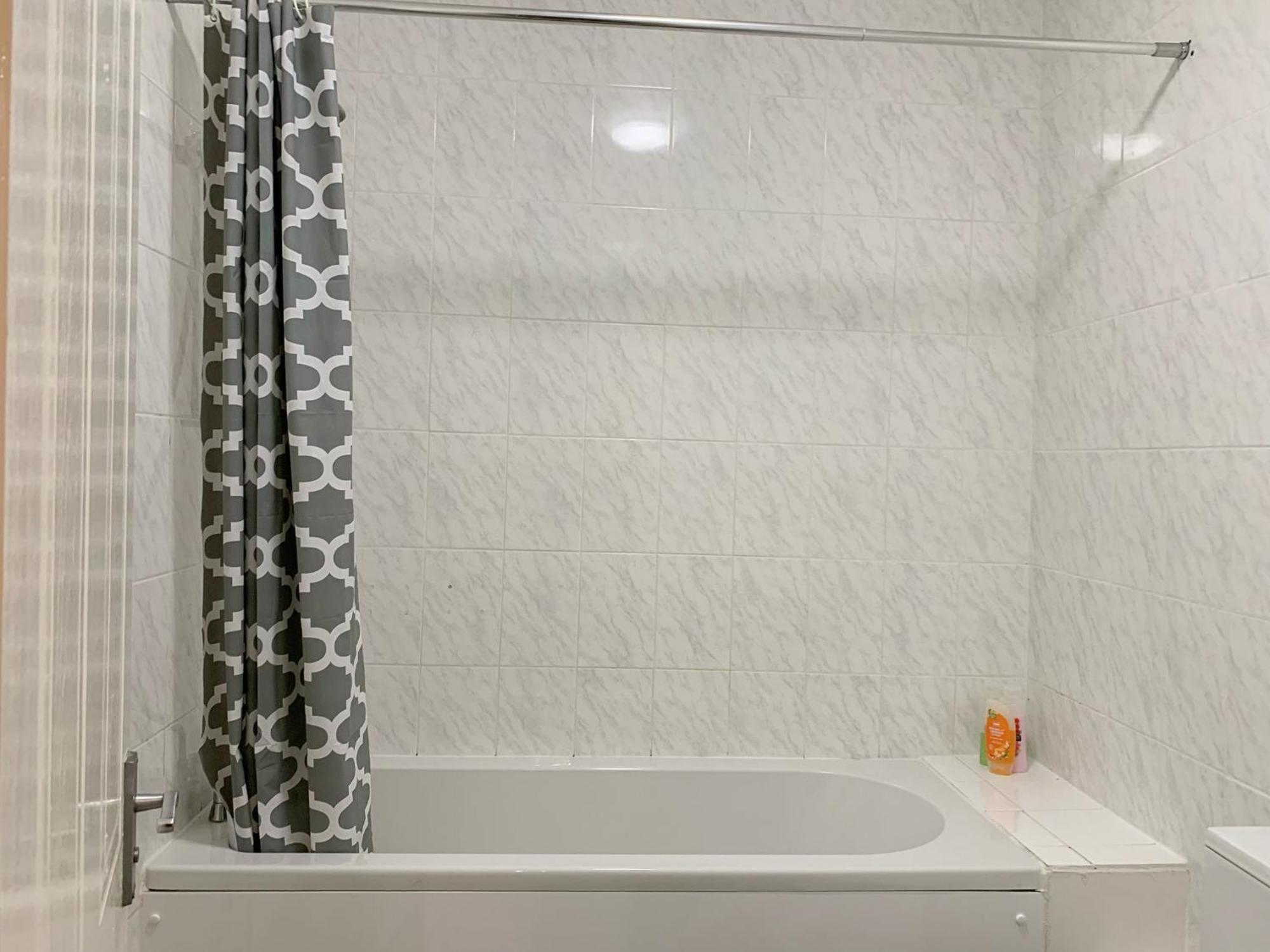 Appartement Cosy Near Hampstead Heath With Free On-site Parking & Private Gardens, Golders Green