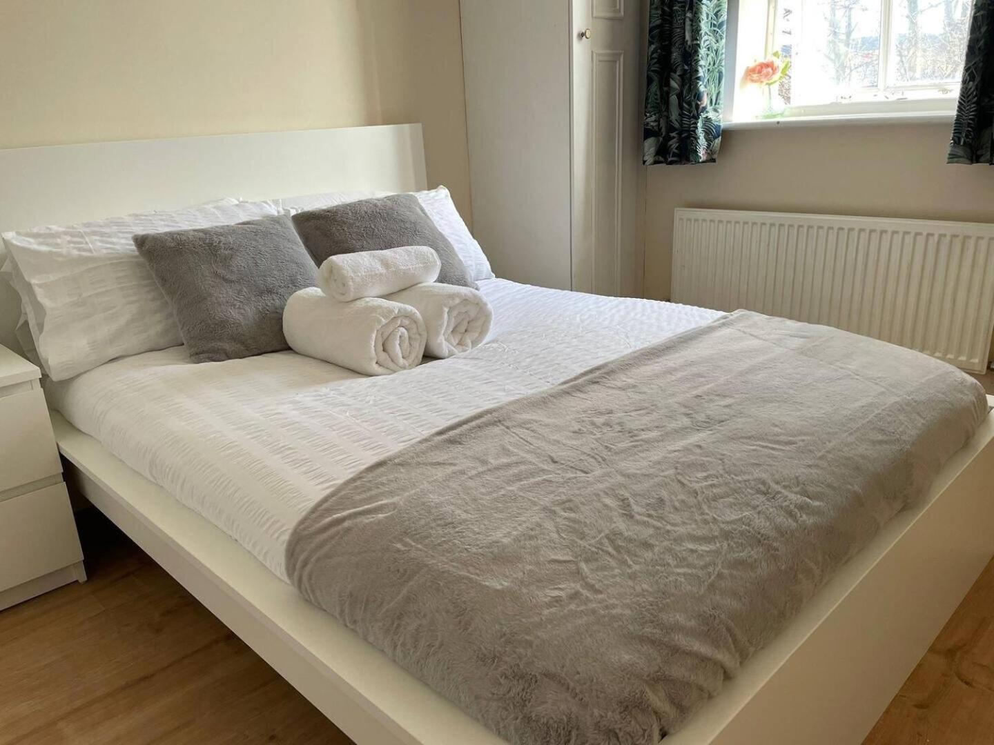 Lägenhet 4min Walk Uni Of East 1br London
