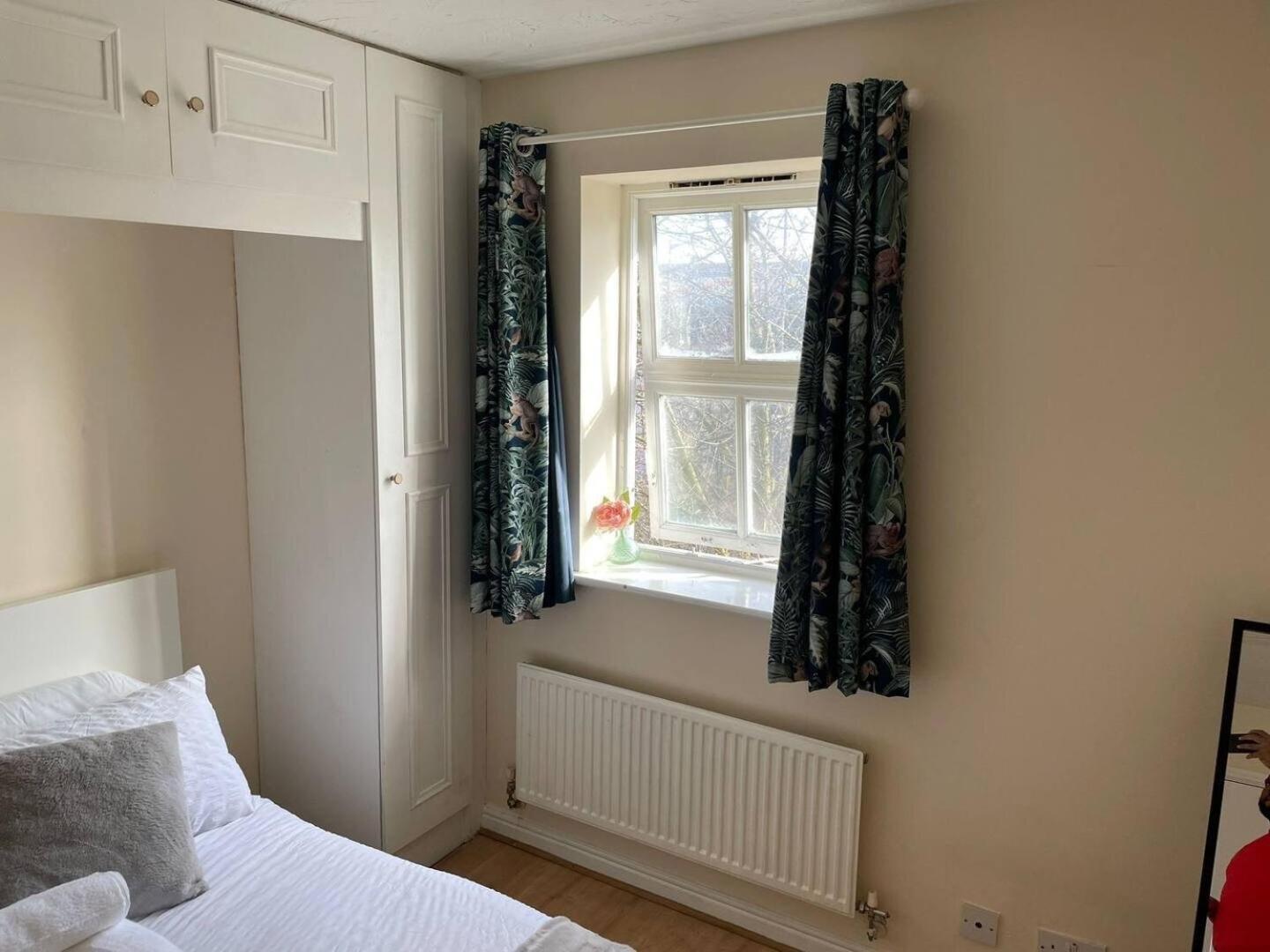 Lägenhet 4min Walk Uni Of East 1br London