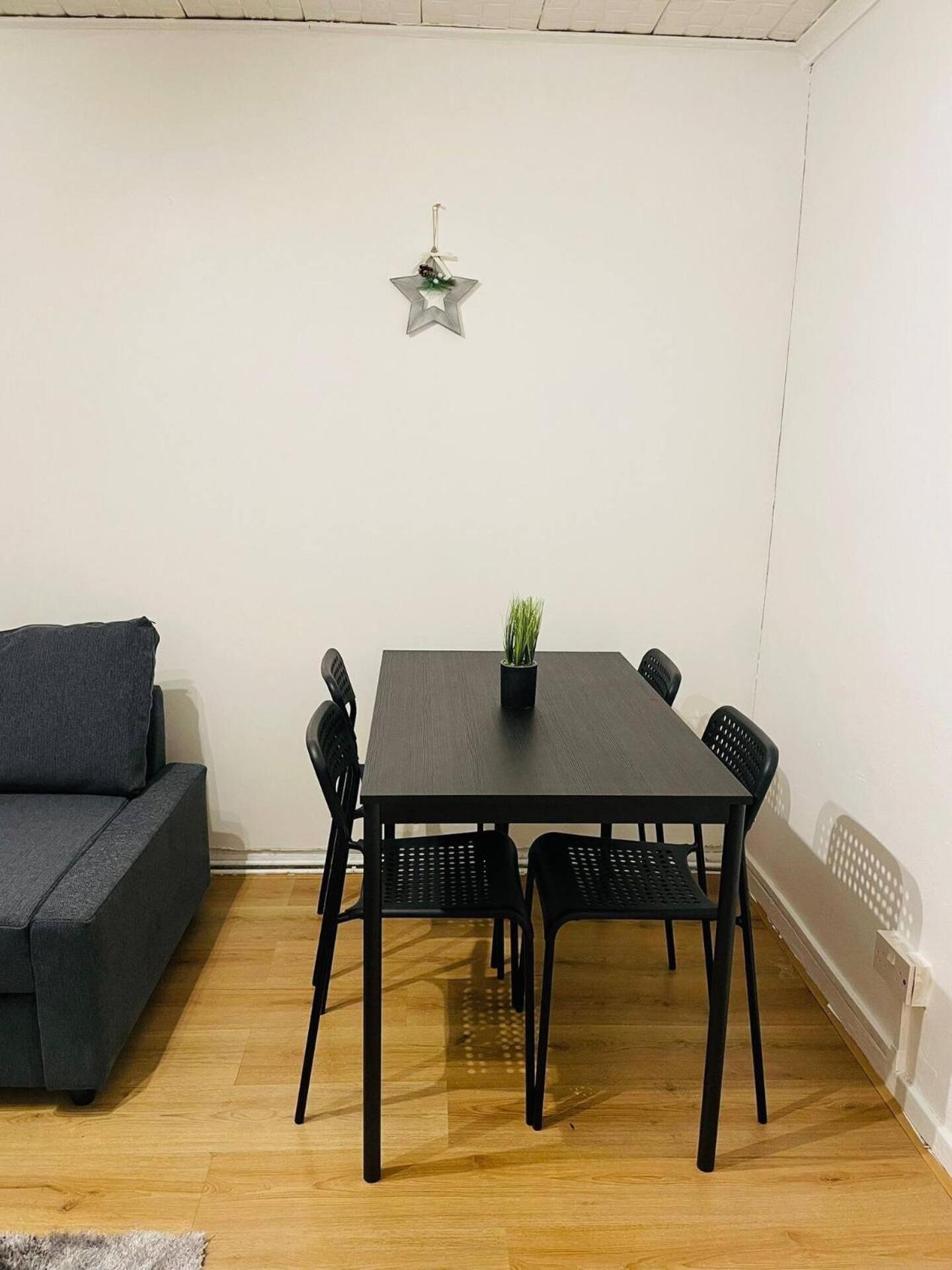 Well-preserved Cozy1br Flat In Lcy With Free Parking Appartamento *