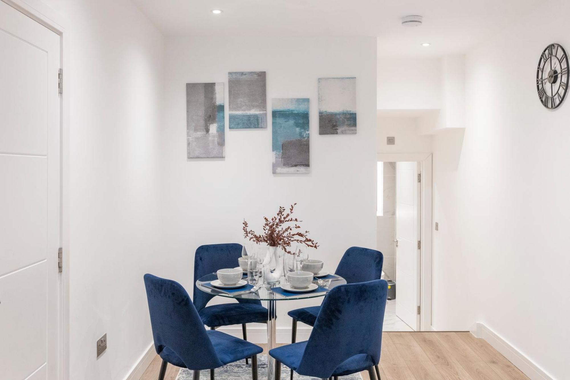 Bright And Spacious - Excellent Location Appartement