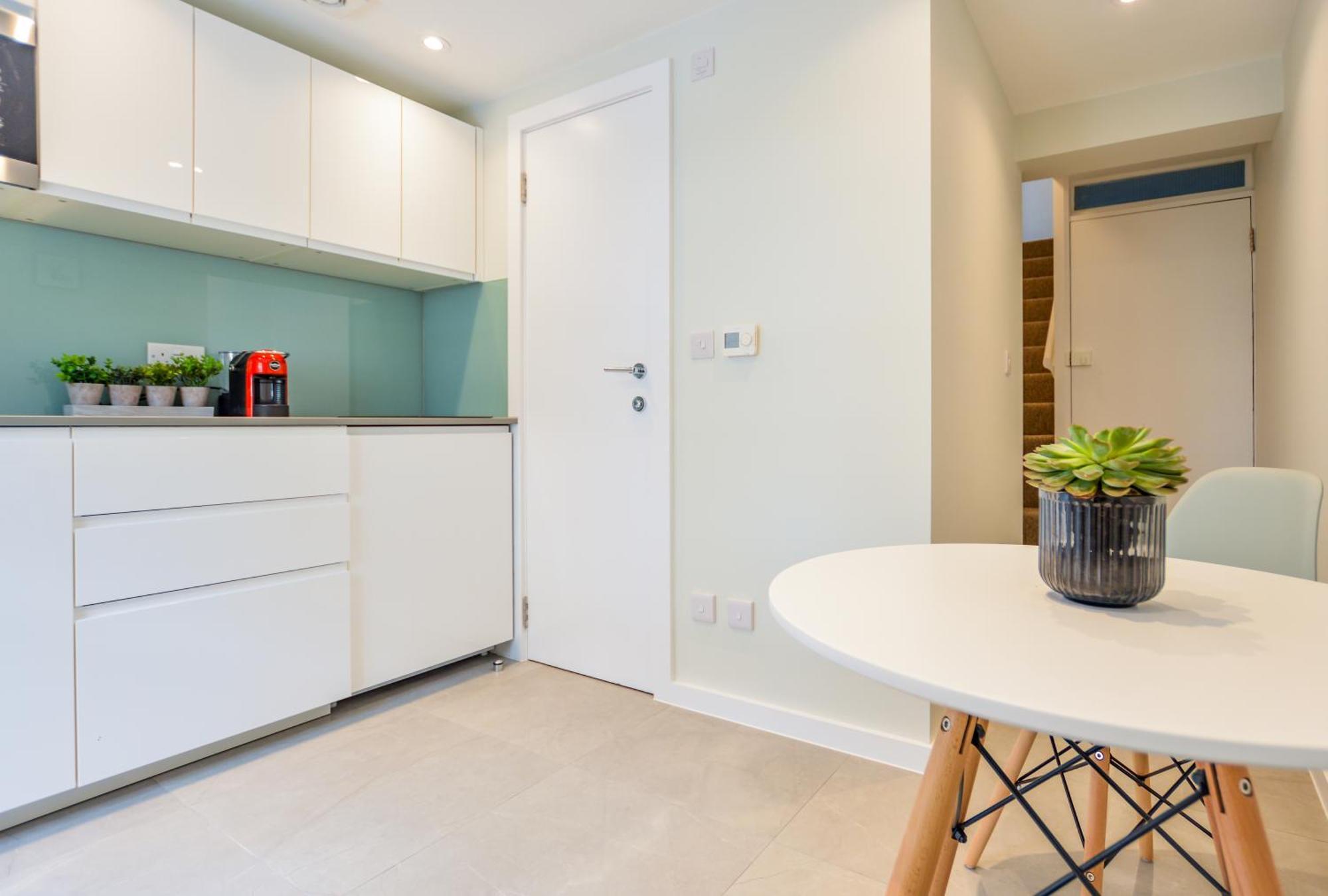 Lejlighed Split Level At West Hampstead By Concept *