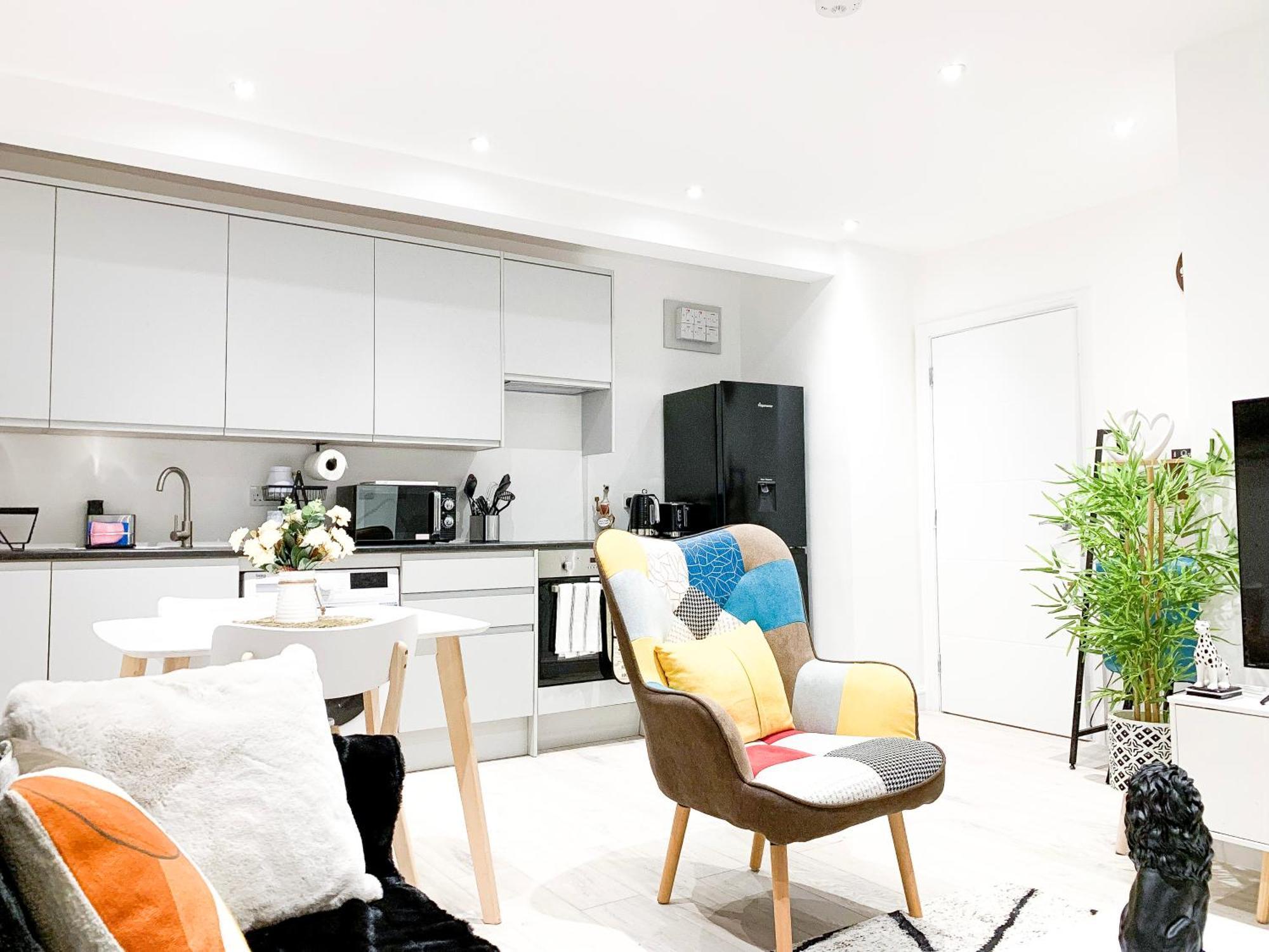 Luxury House With 2 Bedrooms Free Driveway Parking Close To Central Wembley Stadium And Shopping Malls Appartement Londen