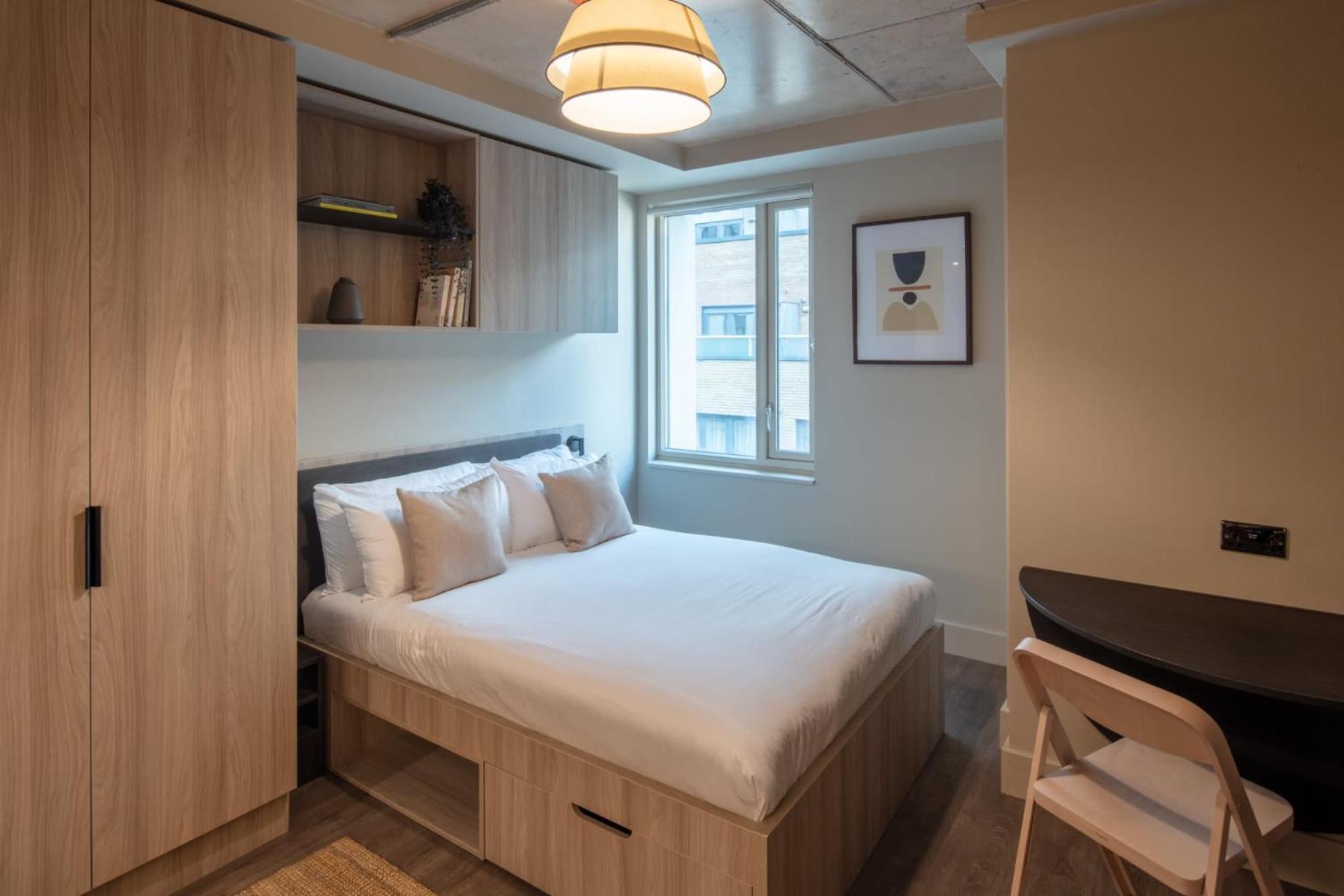 Apartment At Florence Dock *