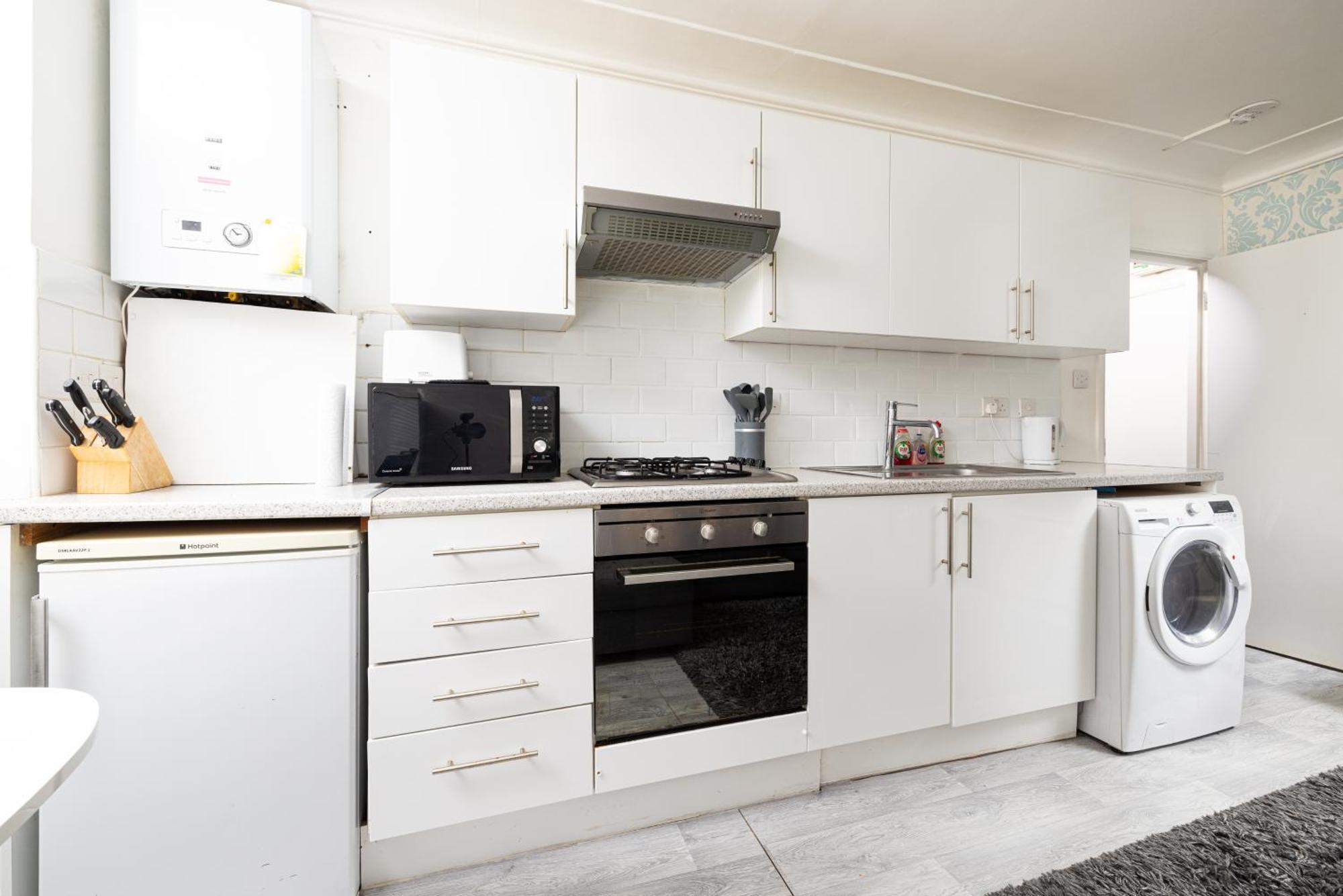 Appartement One Bedroom Opposite Brent Cross Station *