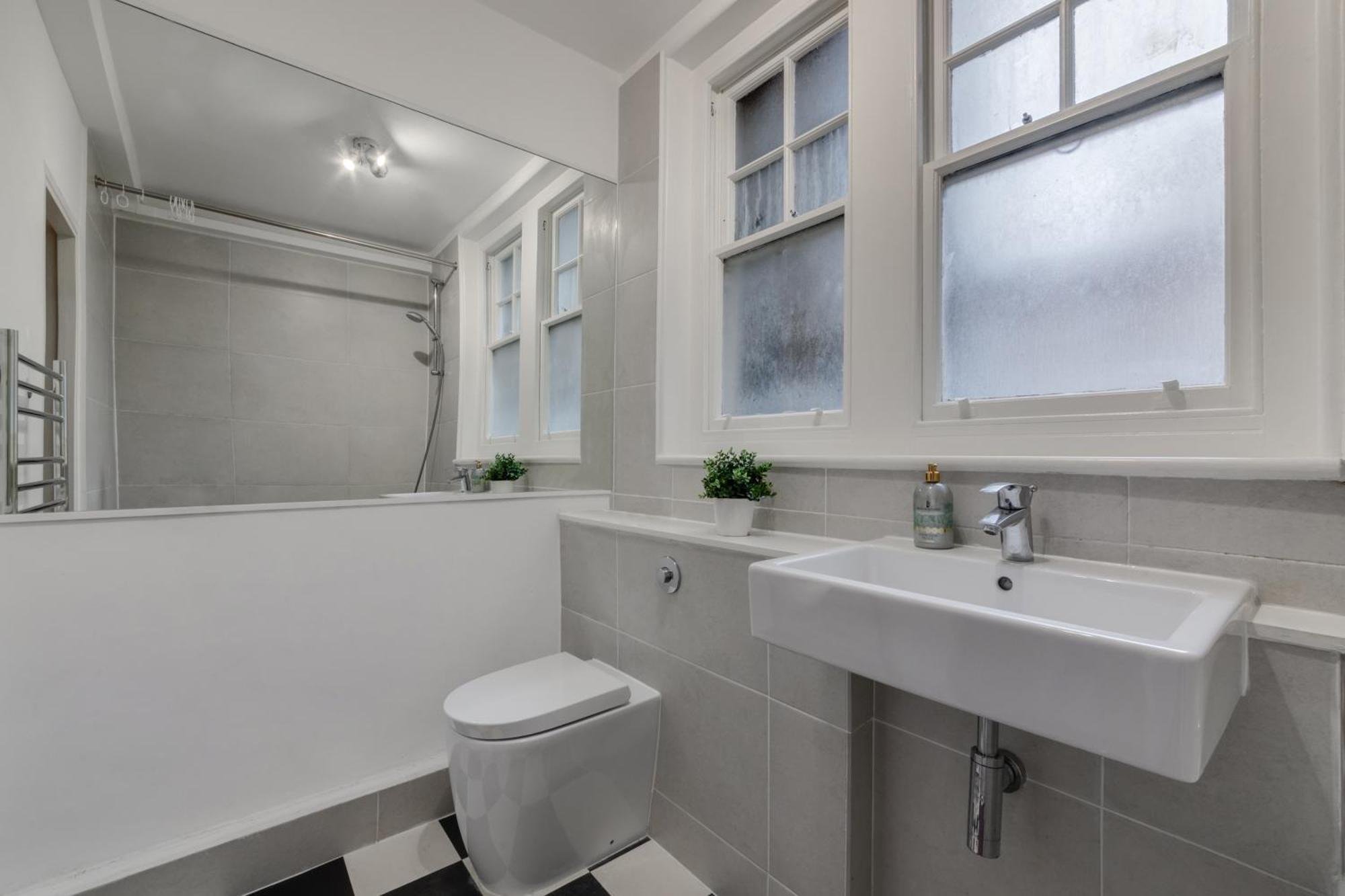 Leilighet Spacious 1 Bed Apartment- Close To Kings Cross Station London