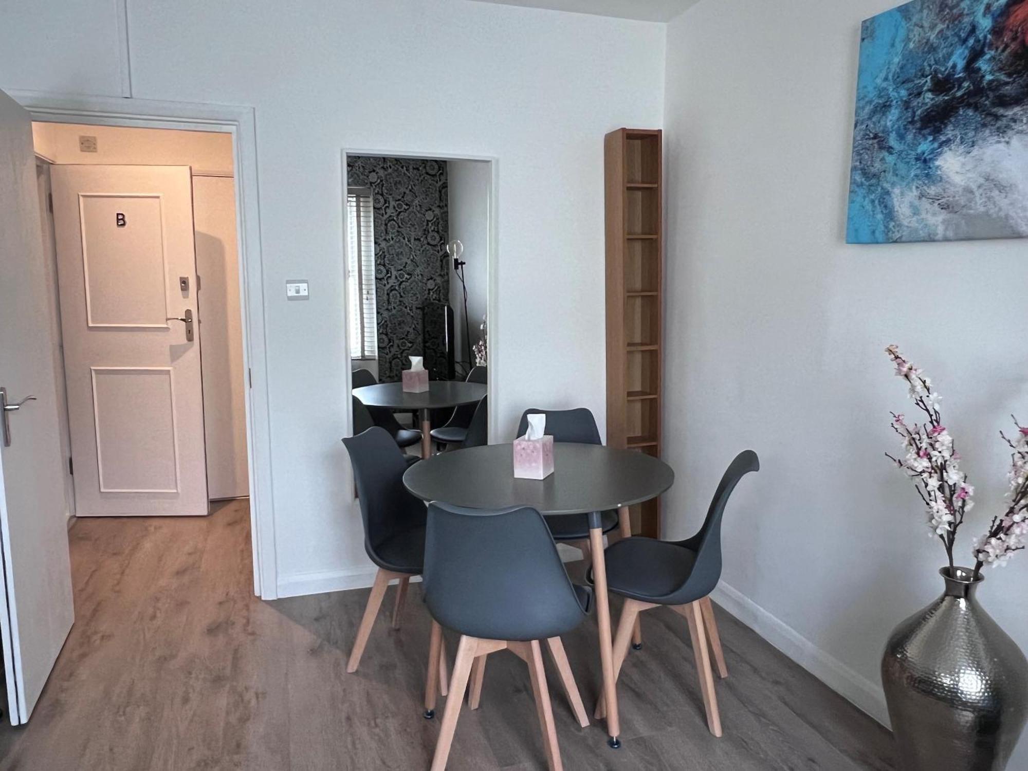 Flat In With Large Patio *