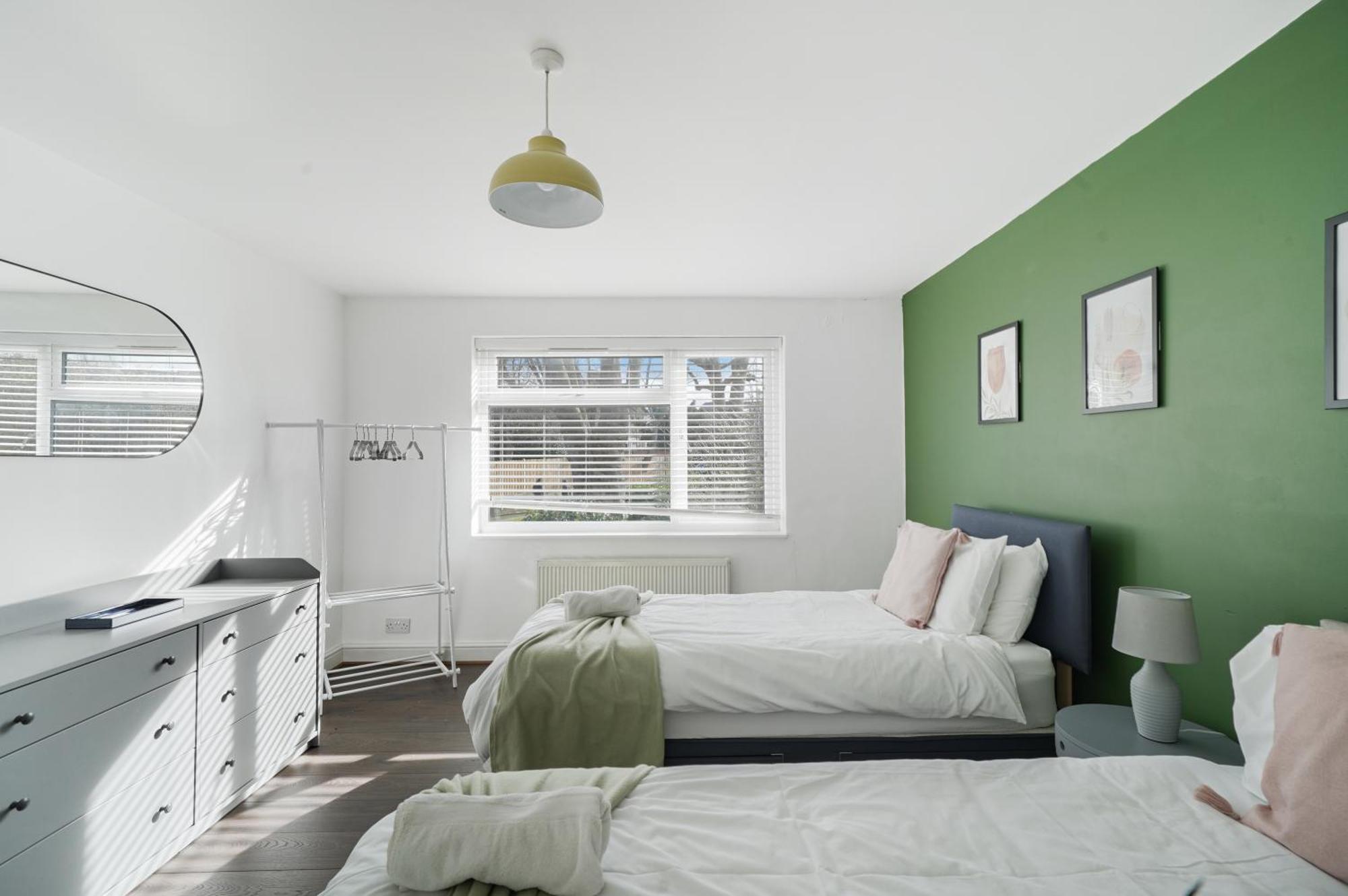 Feriehus Stylish 3 Bedroom House Close To Streatham Hill Station London