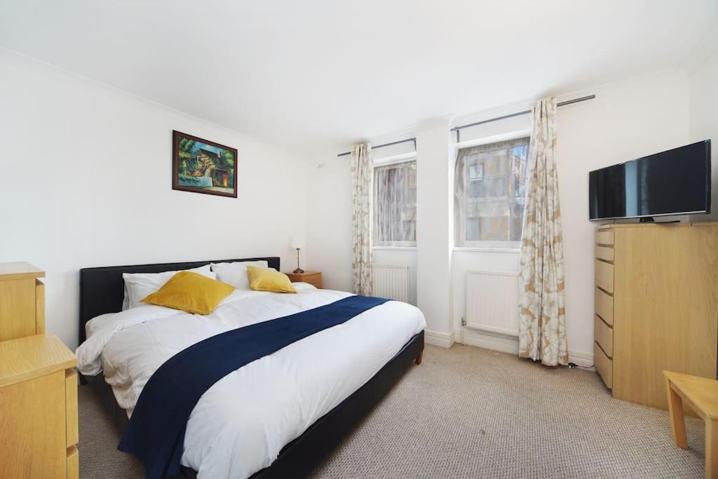 Stunning 4-bed Lejlighed