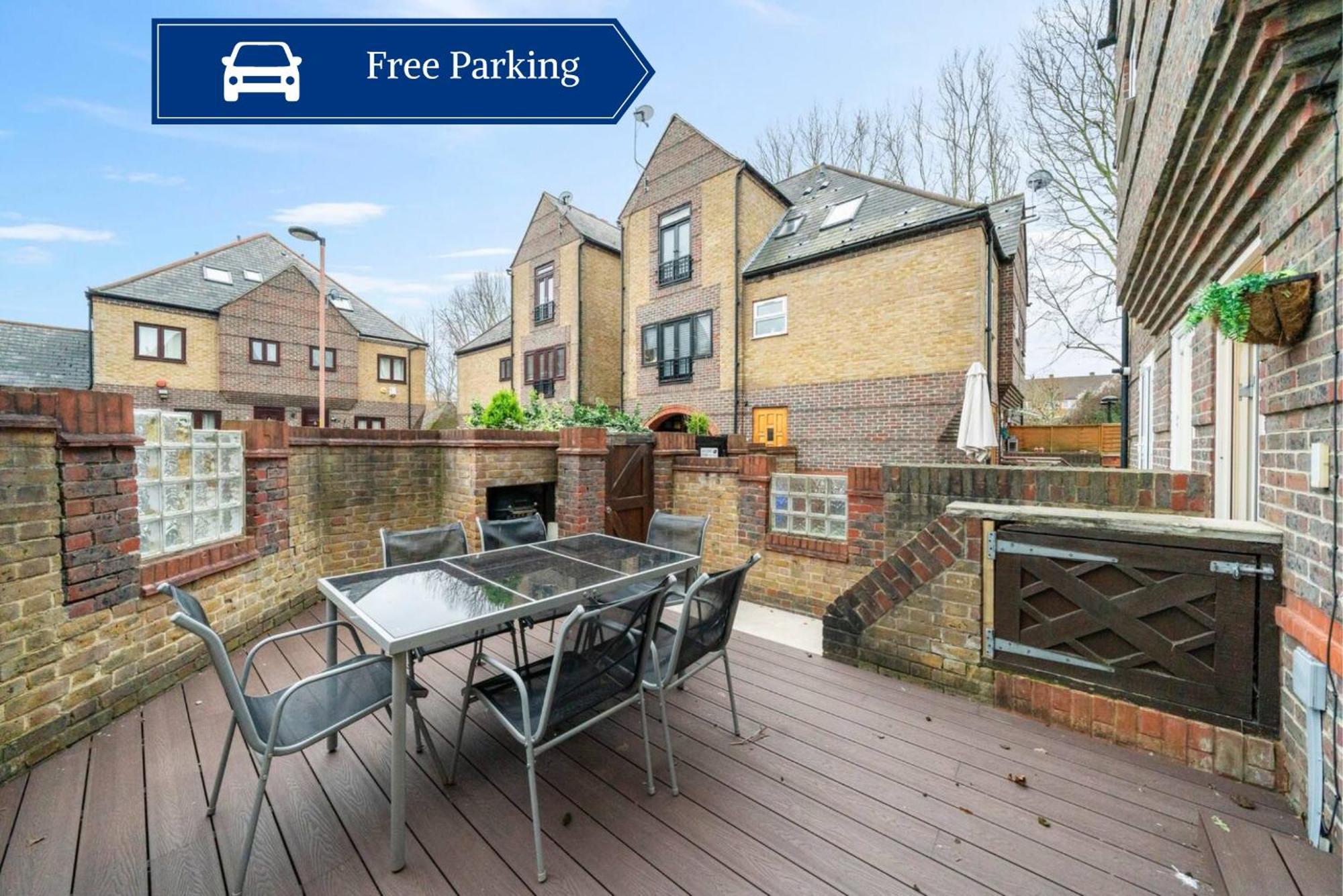 Lejlighed Glamorous 2br House, Outdoor Space & Free Parking