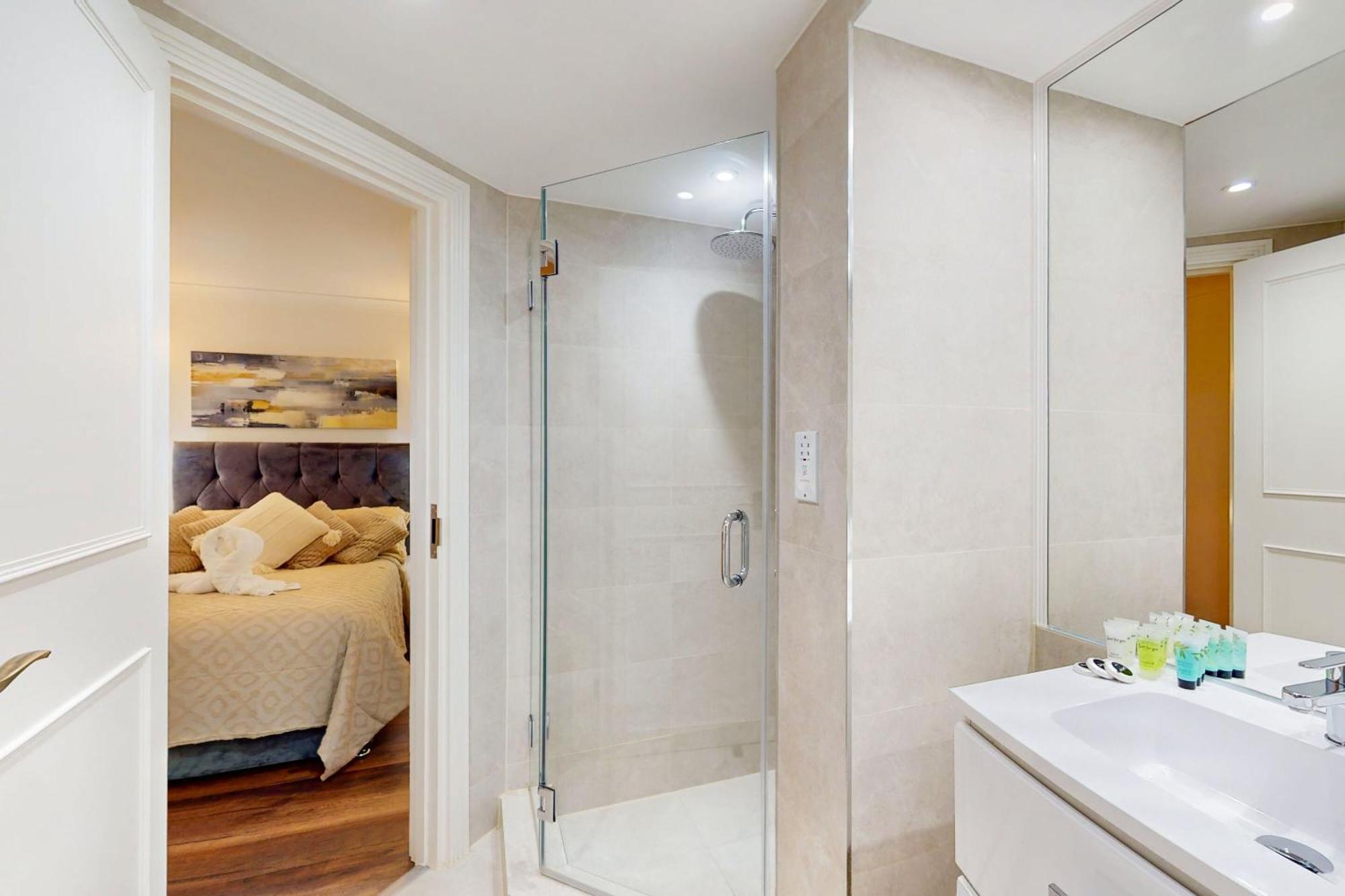 Park Lane Mayfair Collection Apartment