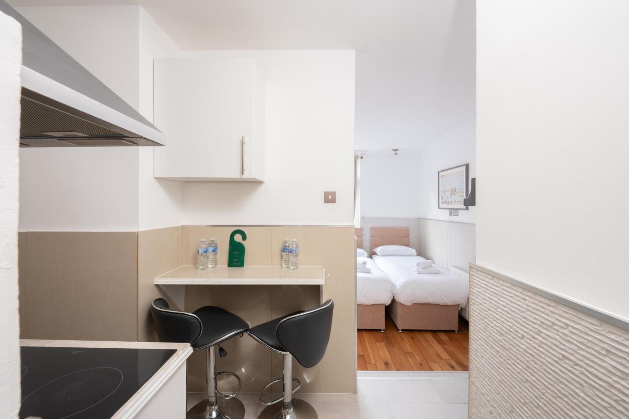 Argyle Aparthotel