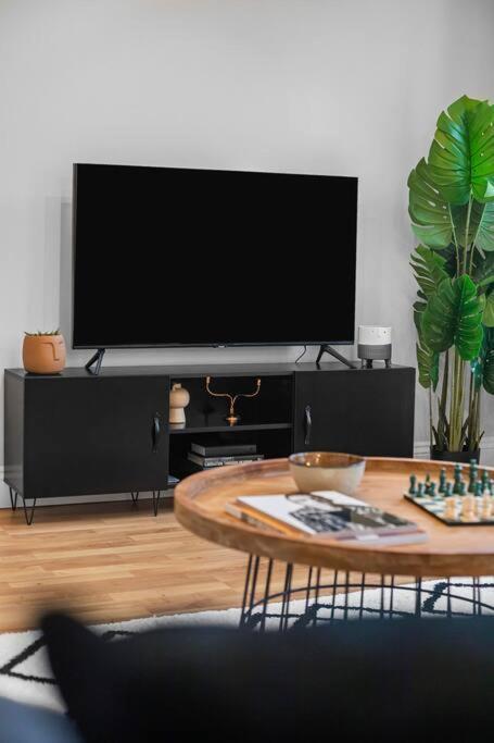 Modern 2 Bedroom Townhouse Flat In King's Cross Londen