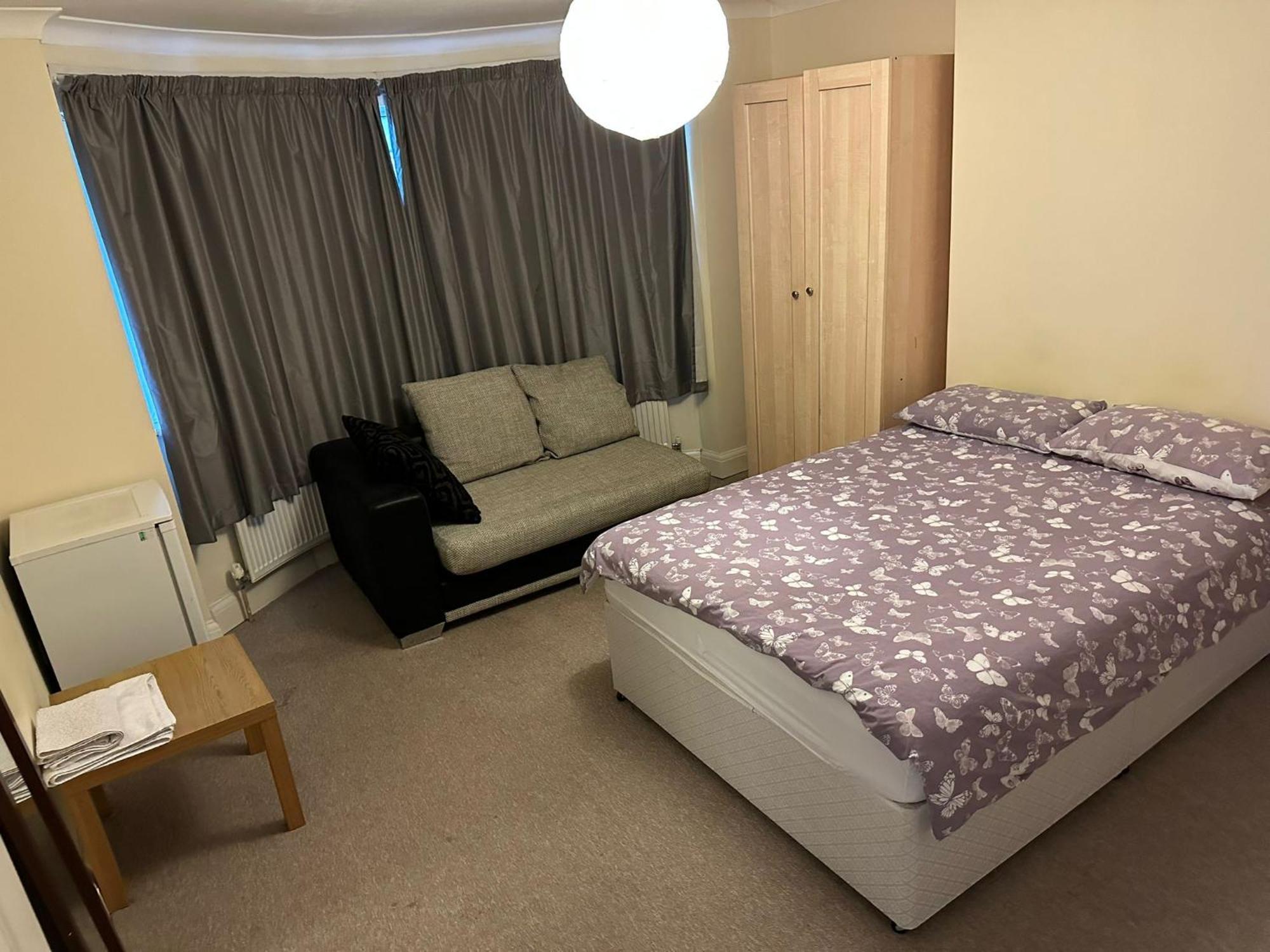 House Dollis Hill Homestay *