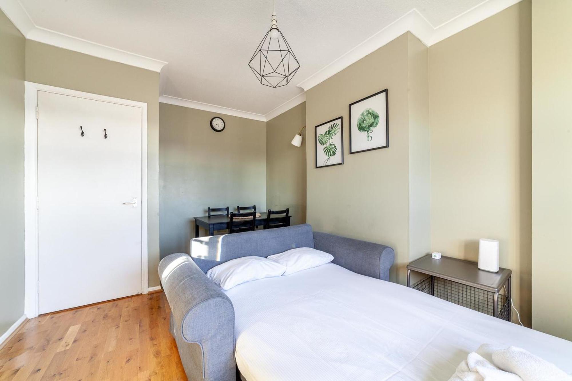 Bright And Cosy In South Apartment *