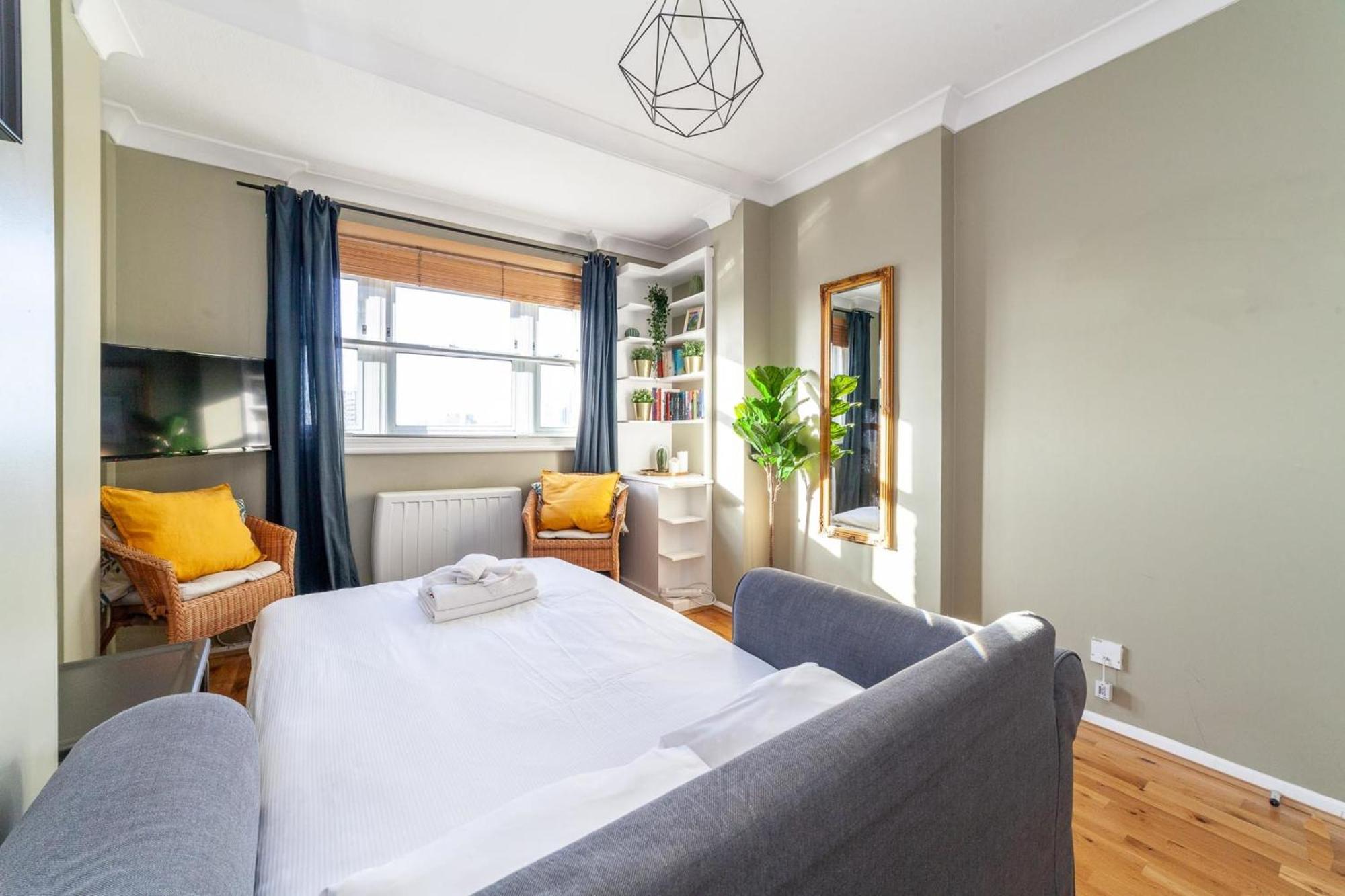 Apartment Bright And Cosy In South