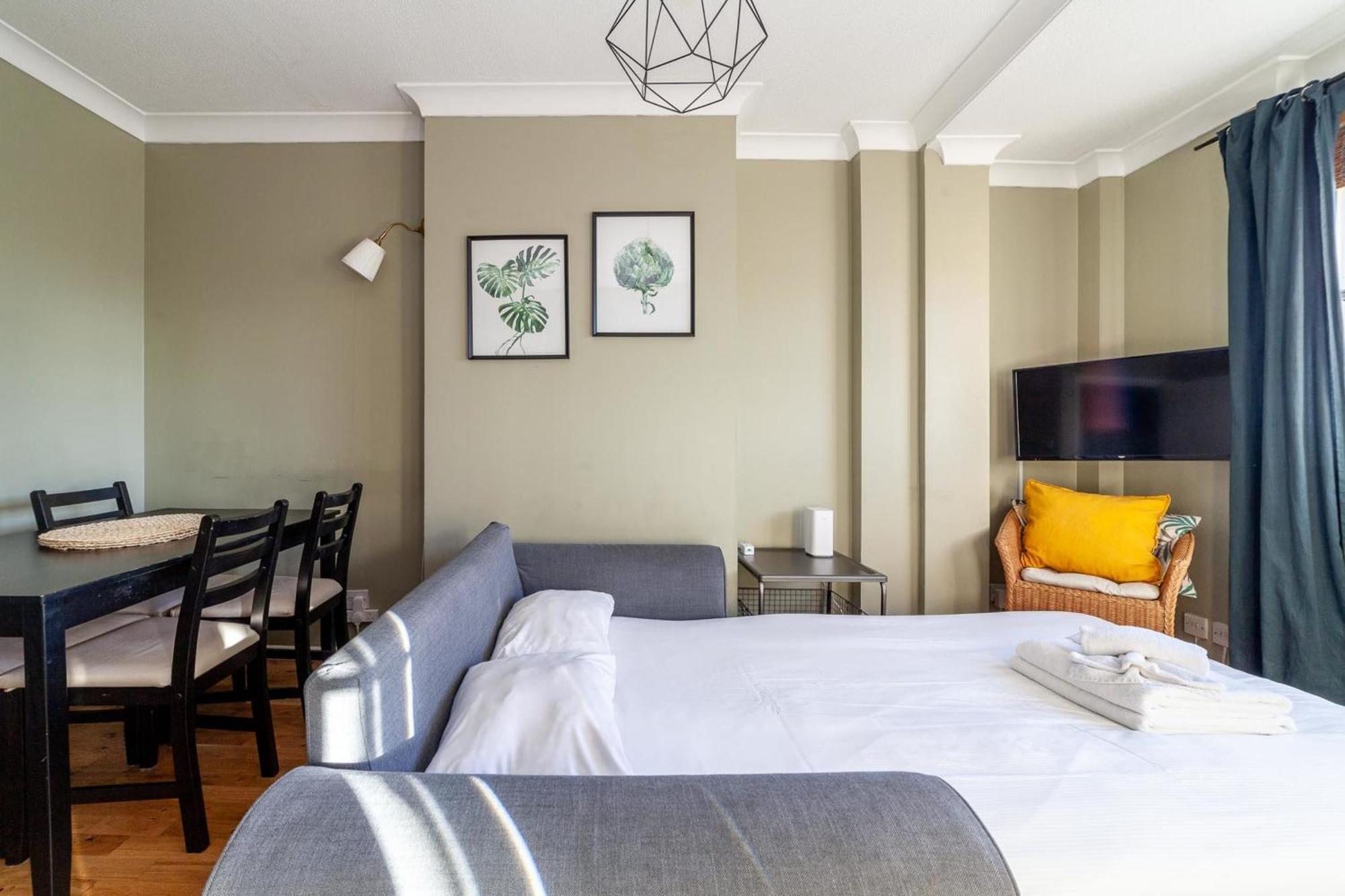 Bright And Cosy In South Apartment *