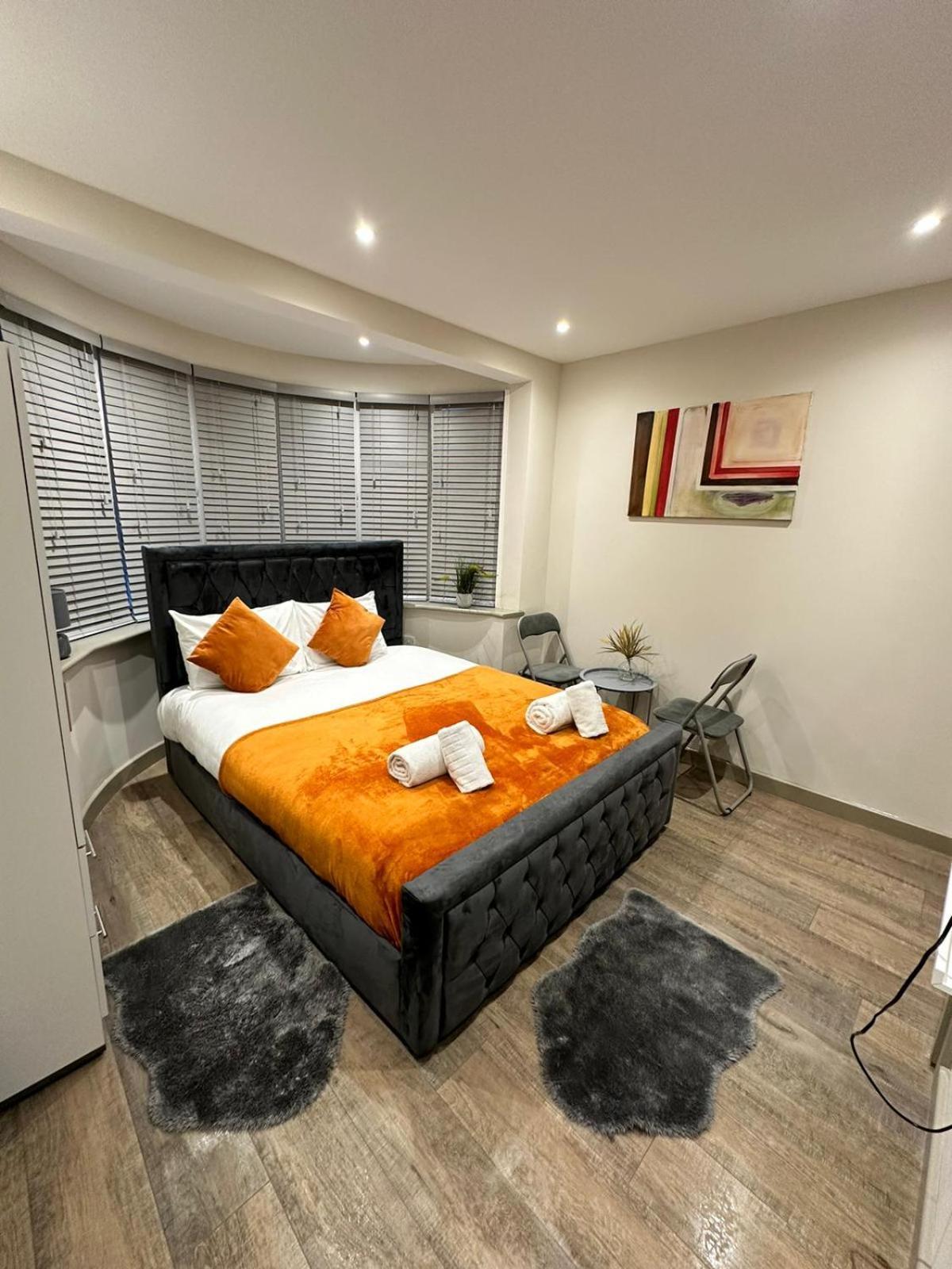 Harrow Suites Ha3 Guest house London