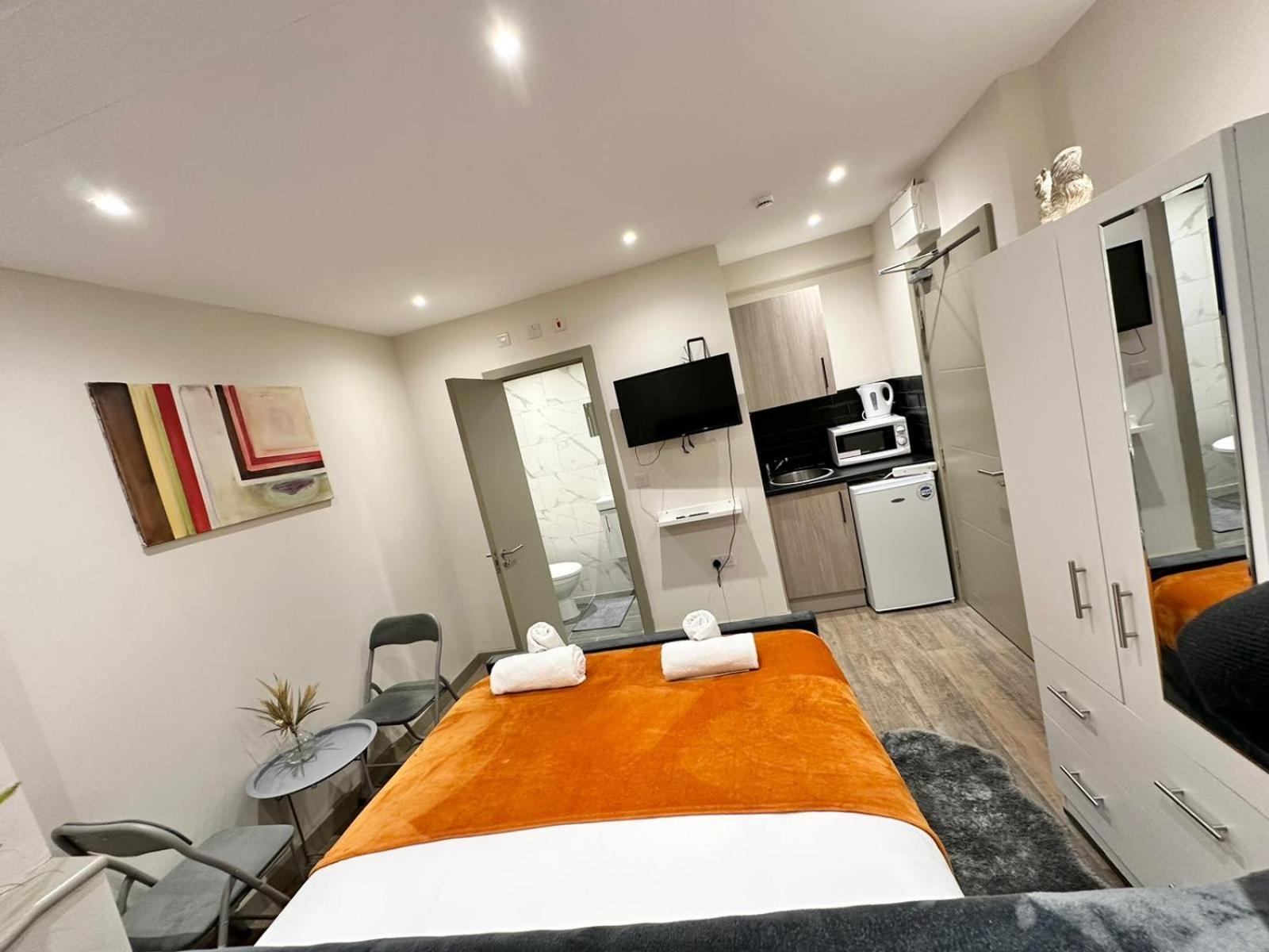 Guest house Harrow Suites Ha3 London