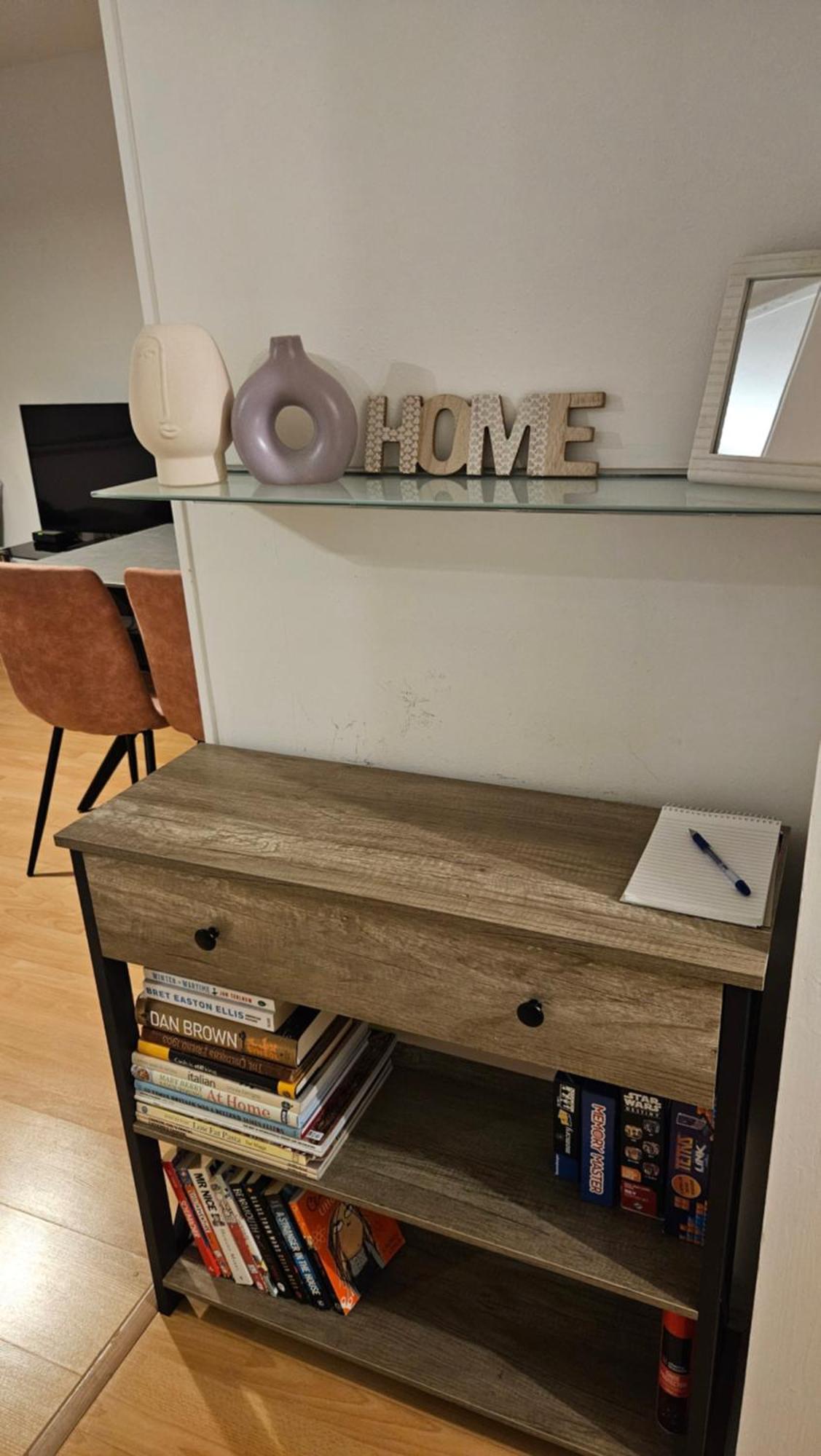 Bright And Spacious One Bedroom Apparment, Free Parking Appartement Londres