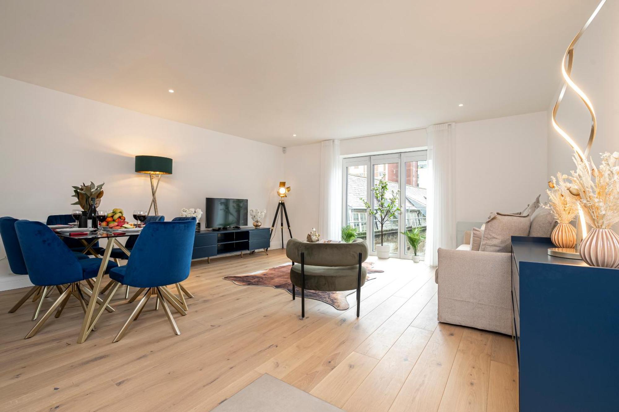 Belgravia Apartment
