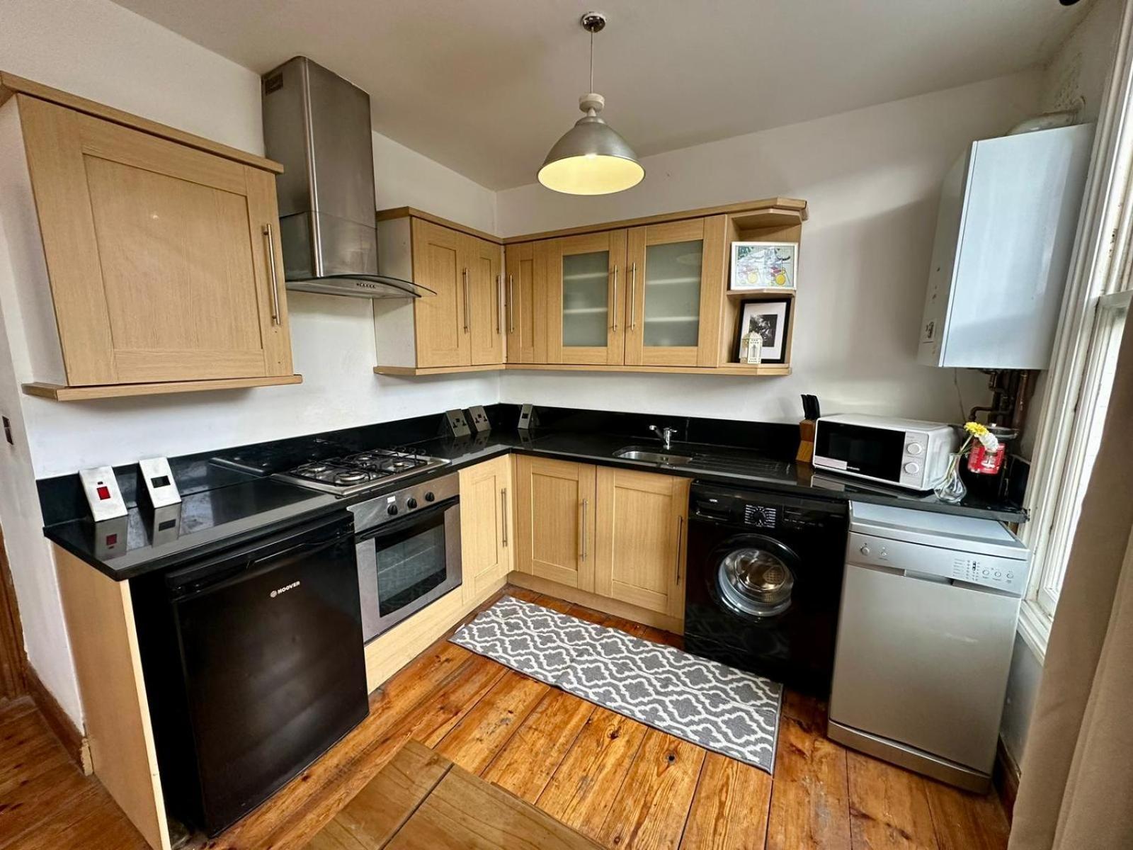 Apartment Lovely 1 Bed 2 Min To Station