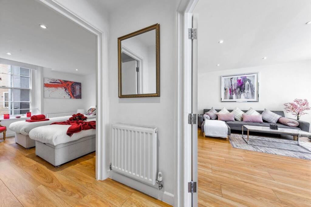 Lägenhet 3 Bedroom In Haymarket Sleep 10 Hy2 London