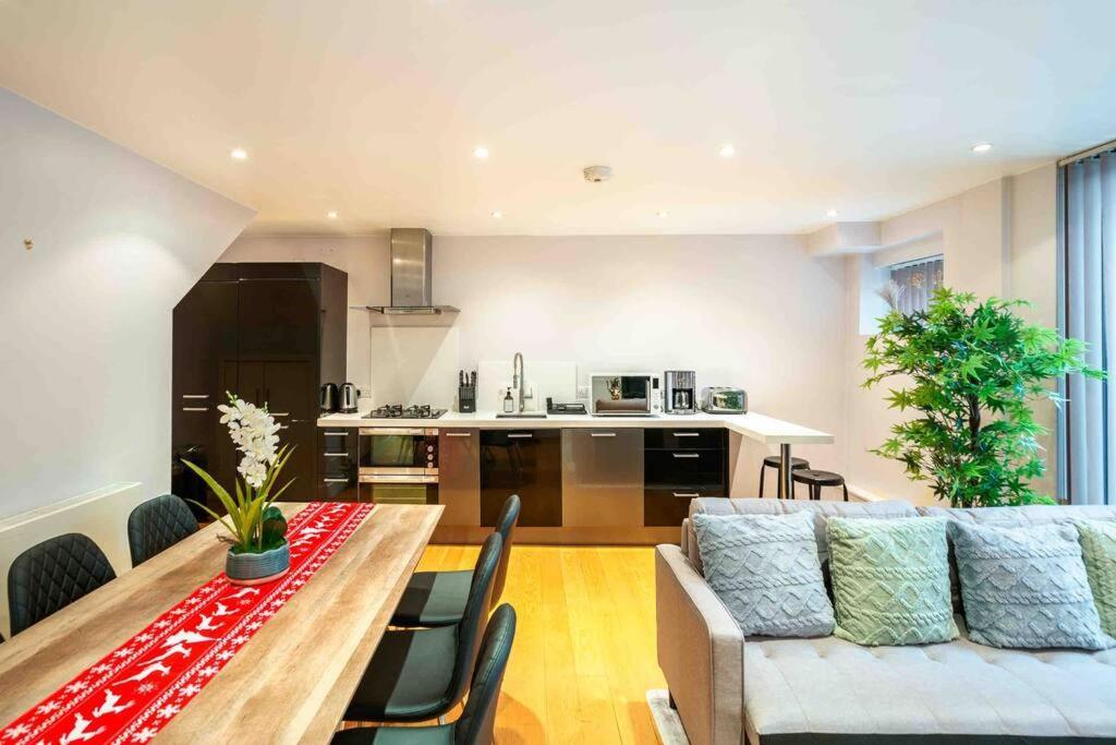 Sweet 3brs House Close To Oxford & Soho Villa Londra