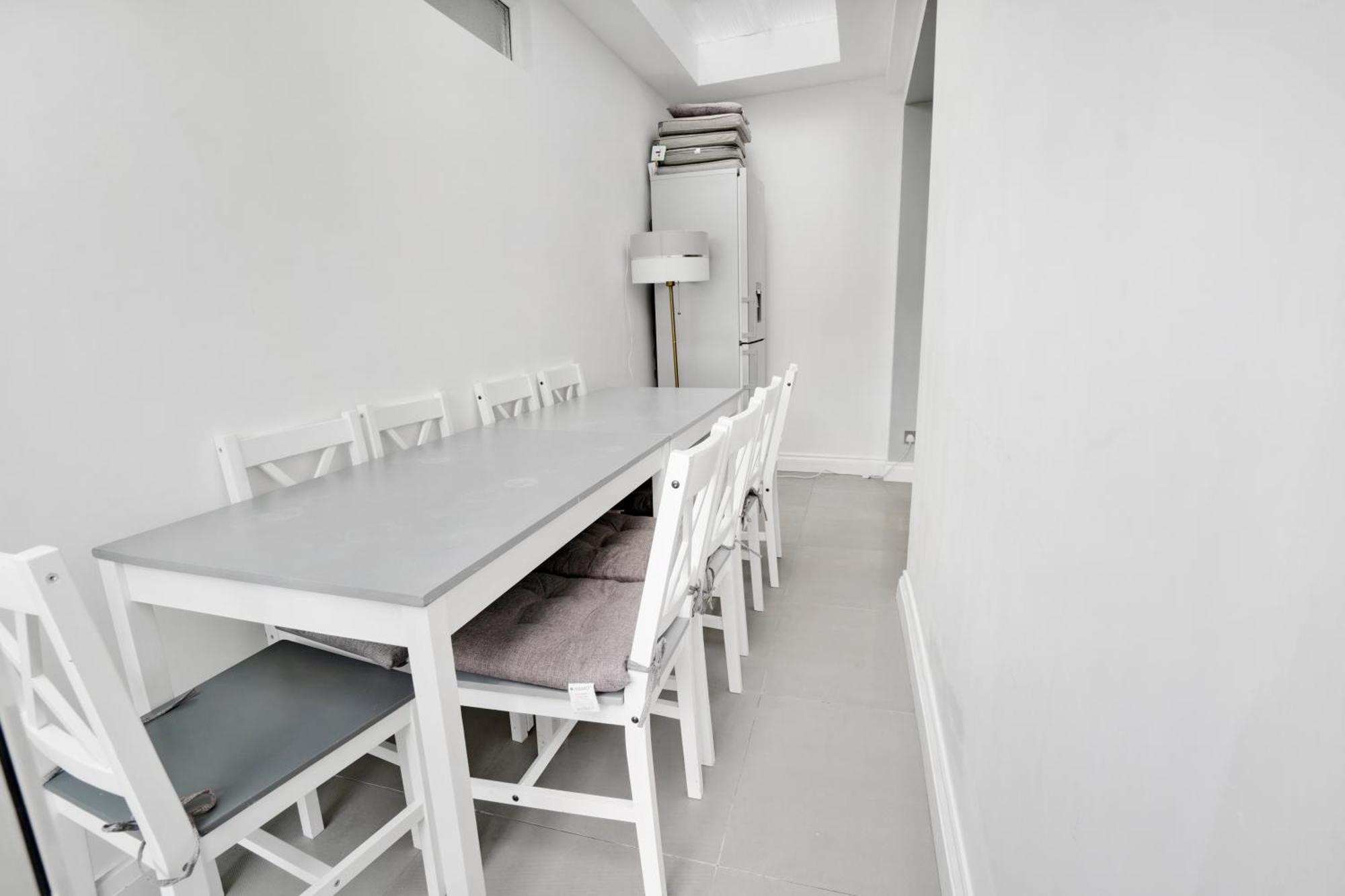 7 Bedroom House With Garden * Londen