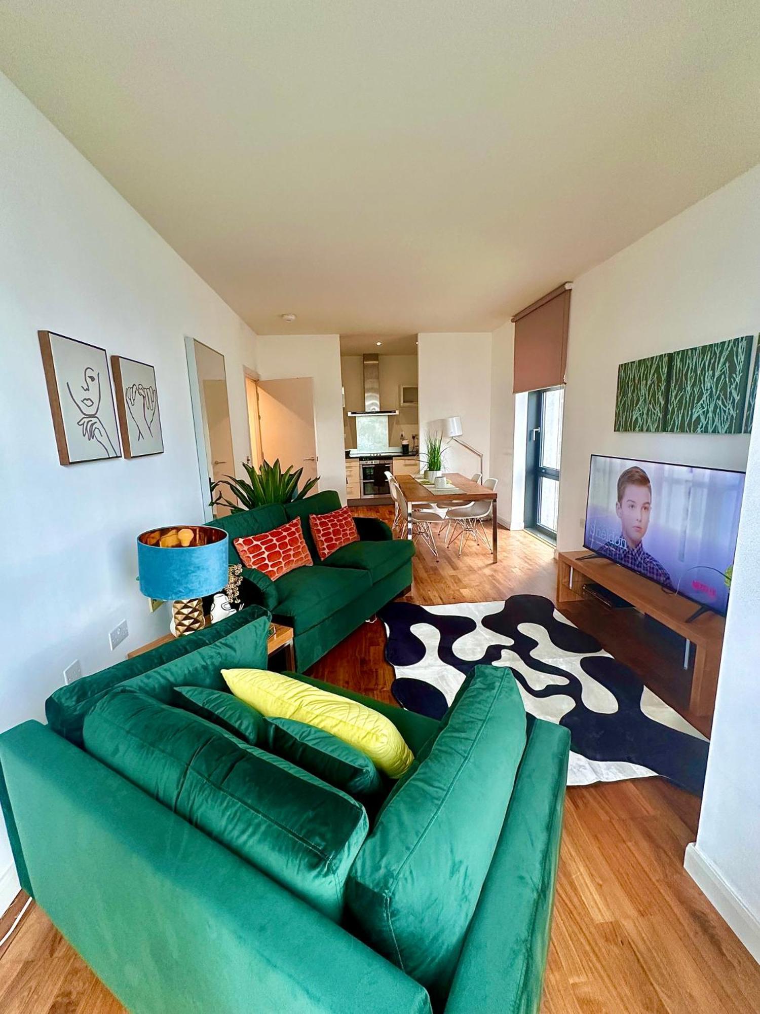 Apartment New Two Bedroom With Balcony *
