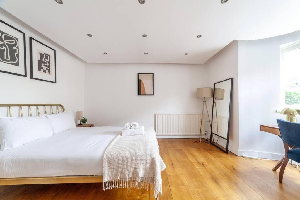 Leilighet Stylish 3-bed Near Camden Town & King's Cross *